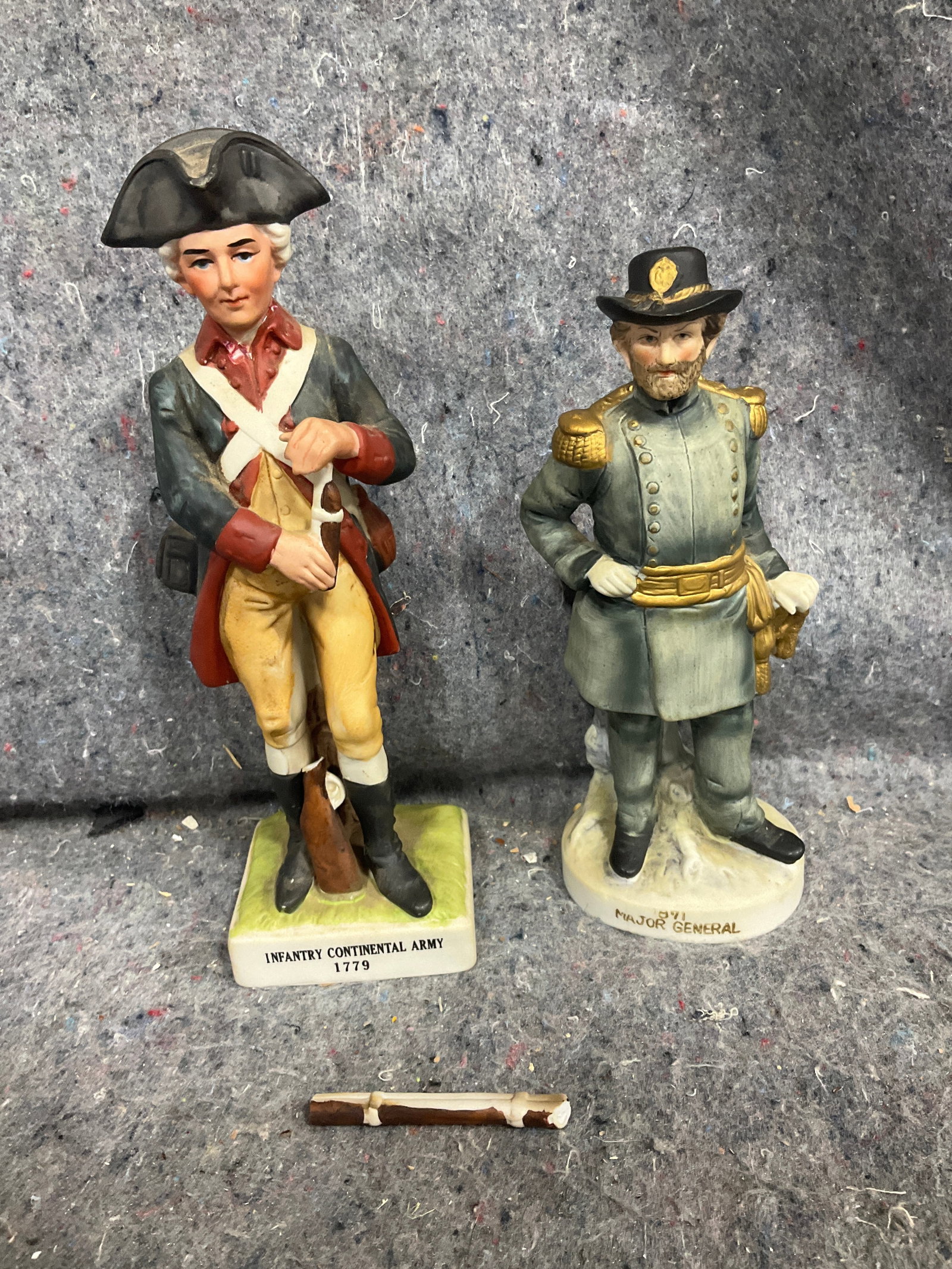 Vintage Ceramic Lefton Army Figures *one needs to be repaired* (Tallest - 9in) (1 of 1)