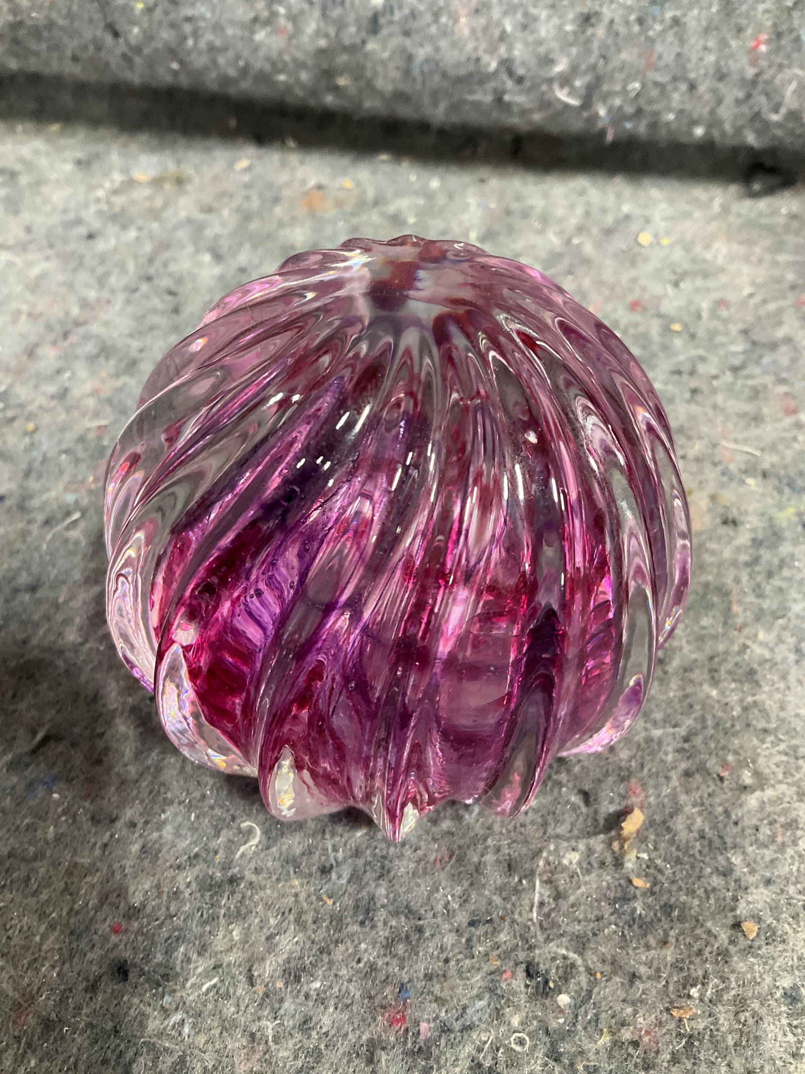 Caithness Glass Paperweight (3in Tall): Caithness Glass Paperweight (3in Tall)