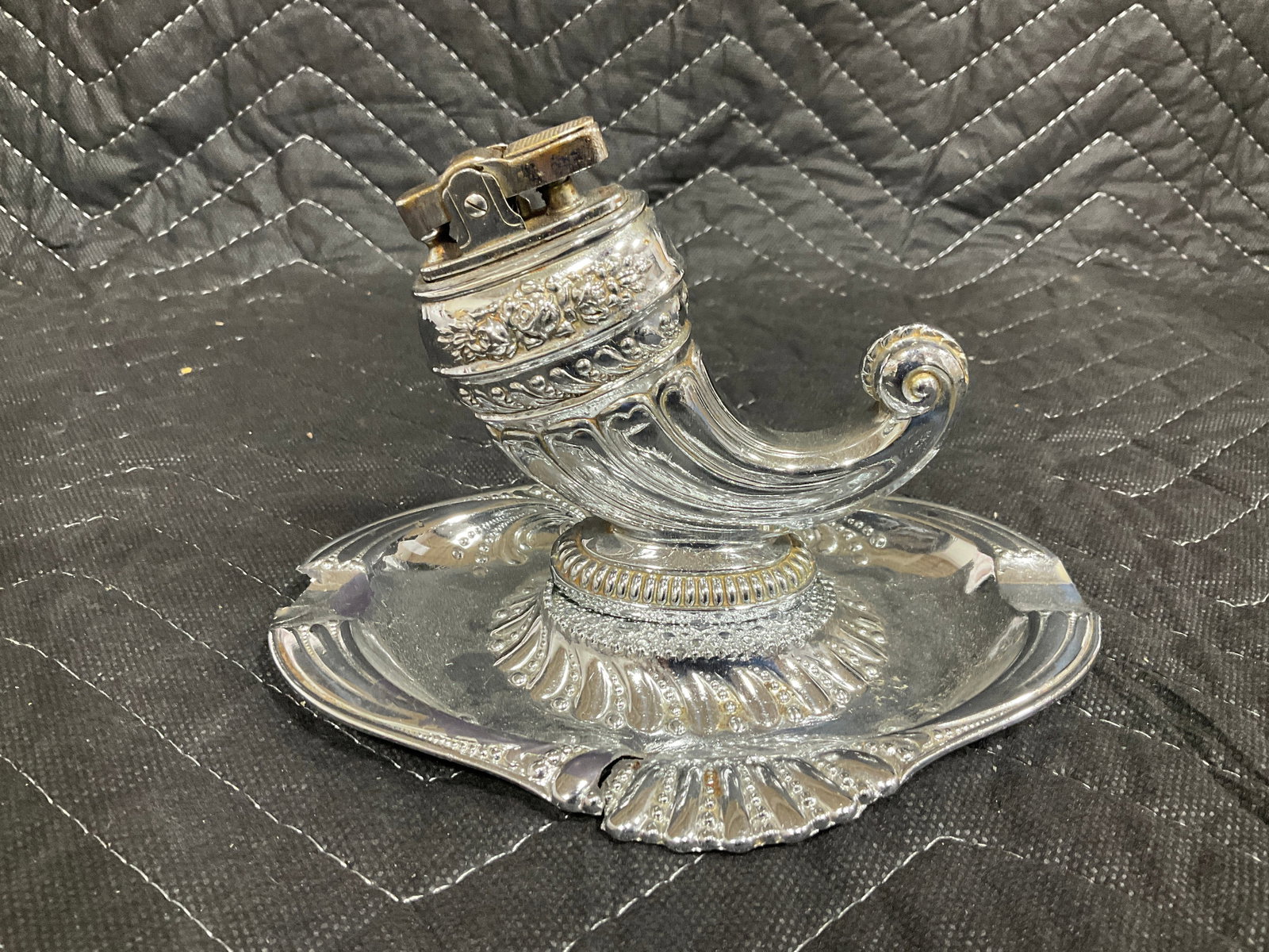Vintage Evans silver plated cornucopia table lighter(4.5in tall on stand) (1 of 1)