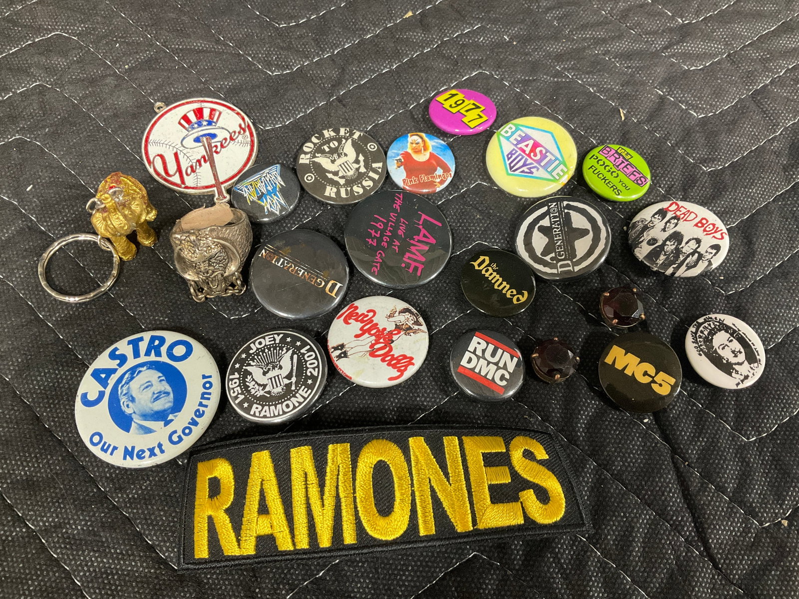 Vintage rock pins and more: Vintage rock pins and more