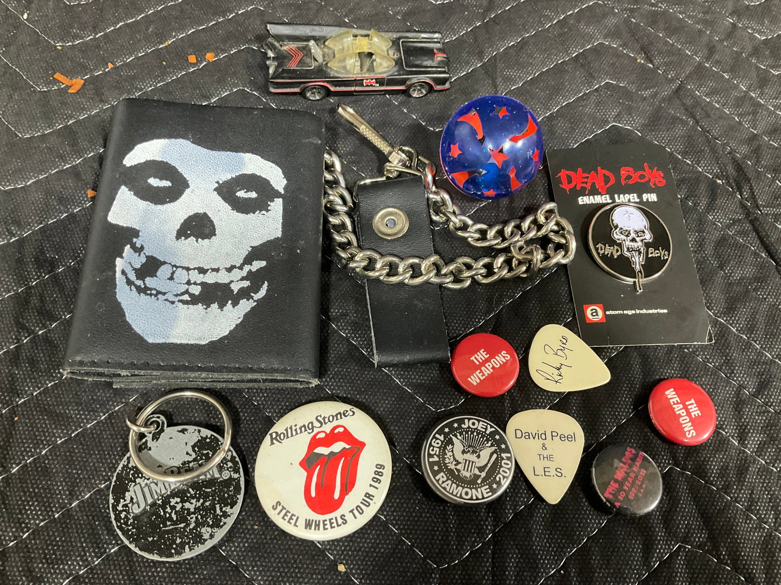 Misfits wallet and rock pins (1 of 1)