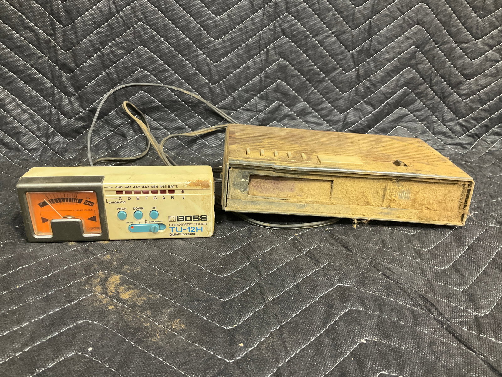 Vintage Chromatic Tuner (TU-12H), and Emerson Clock (RED-5511B): Vintage Chromatic Tuner (TU-12H), and Emerson Clock (RED-5511B)