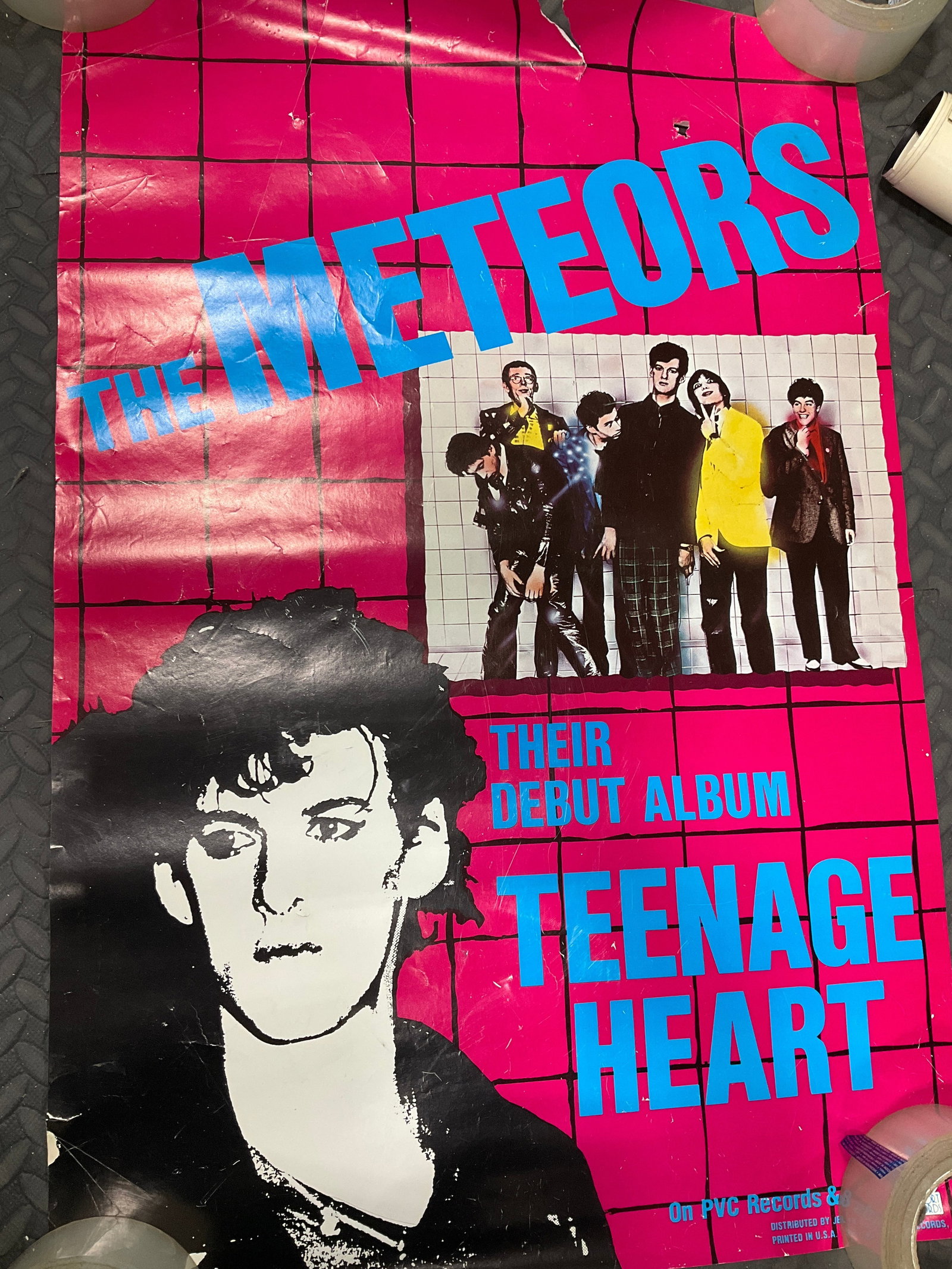 The Meteors Rock Poster (20inx30in) *slightly torn*: The Meteors Rock Poster (20inx30in) *slightly torn*