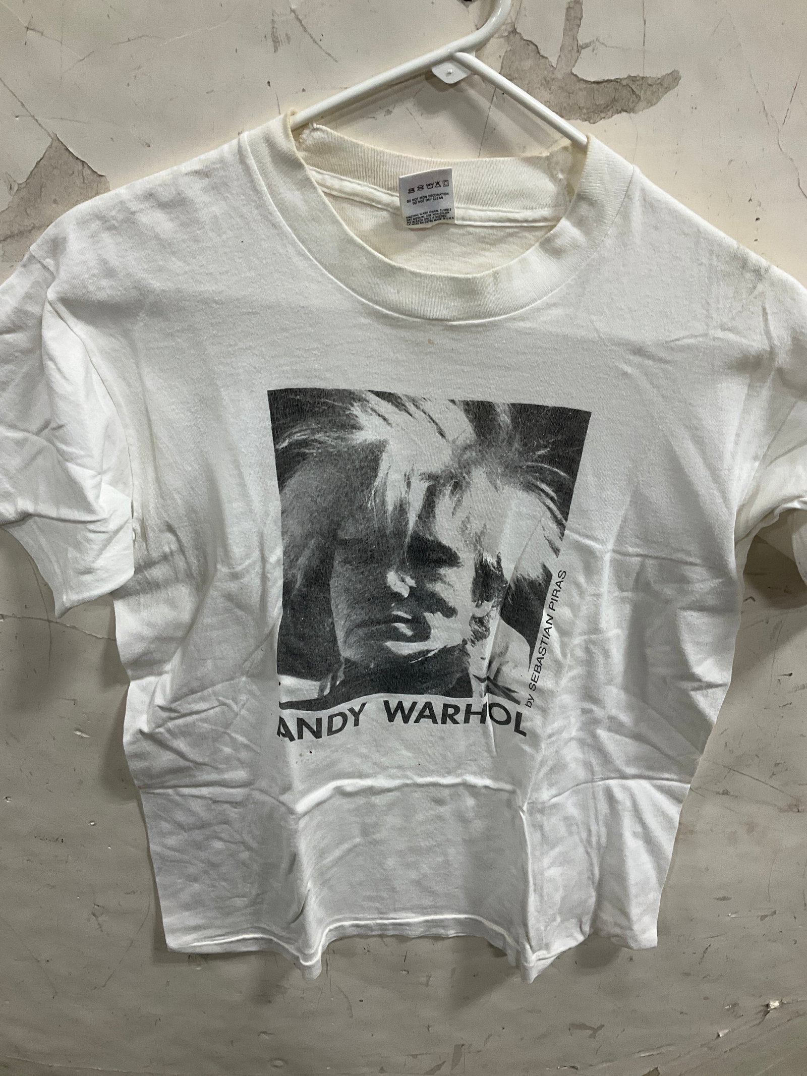 Andy Warhol Tshirt (Size: M): Andy Warhol Tshirt (Size: M)