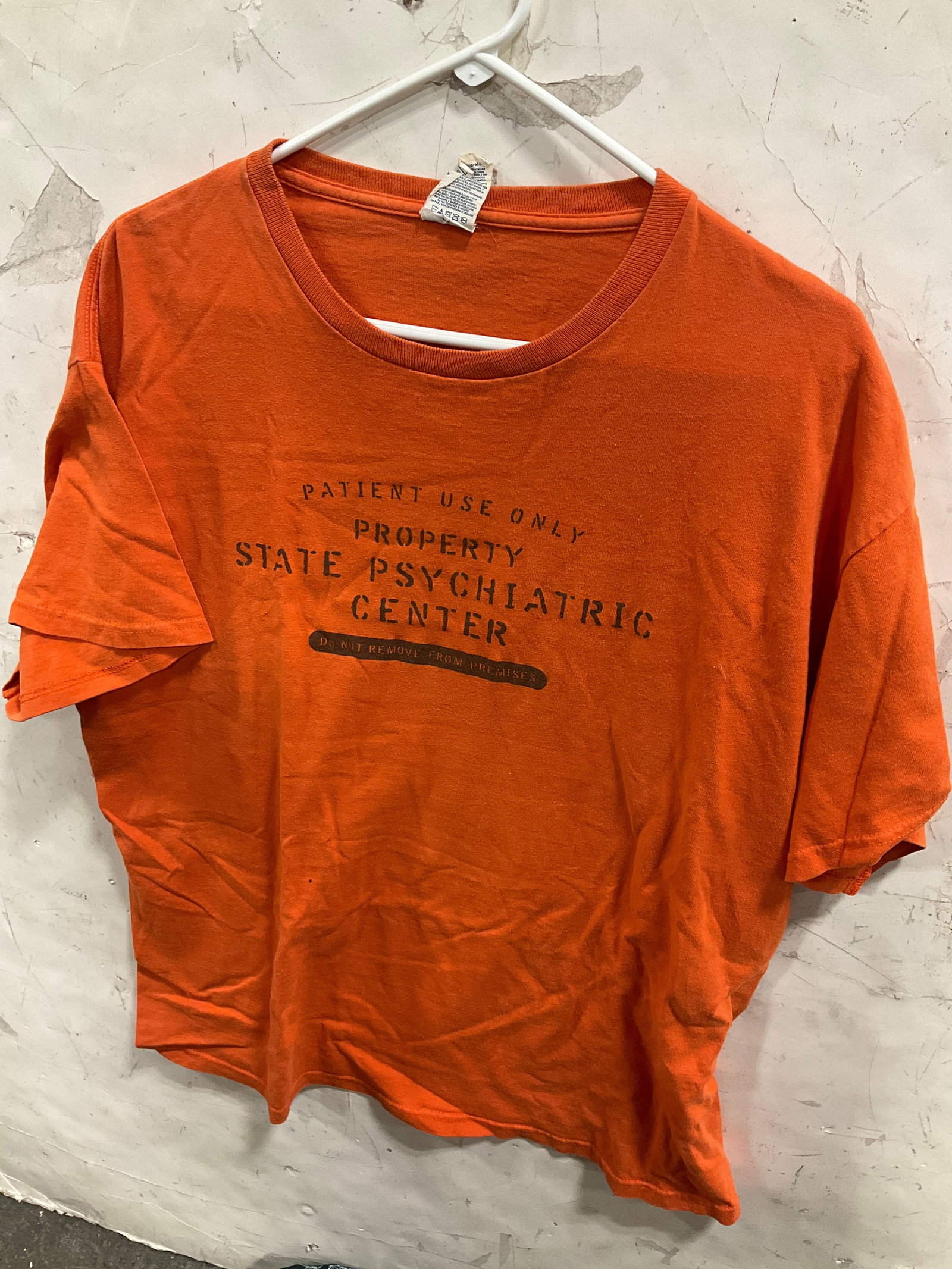 State Psychiatric tshirt(L): State Psychiatric tshirt(L)