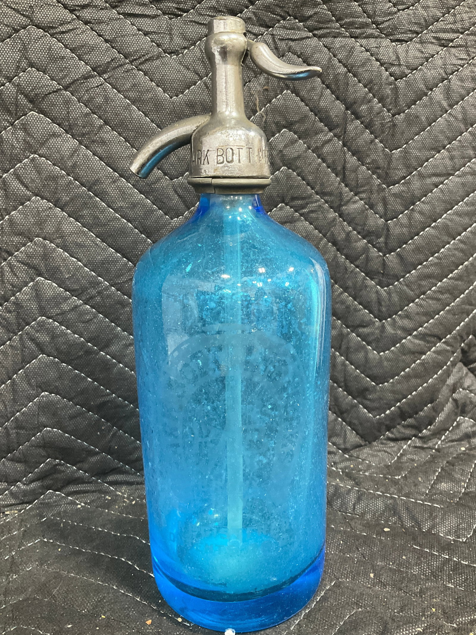 Vintage blue glass soda siphon(11.5in tall): Vintage blue glass soda siphon(11.5in tall)