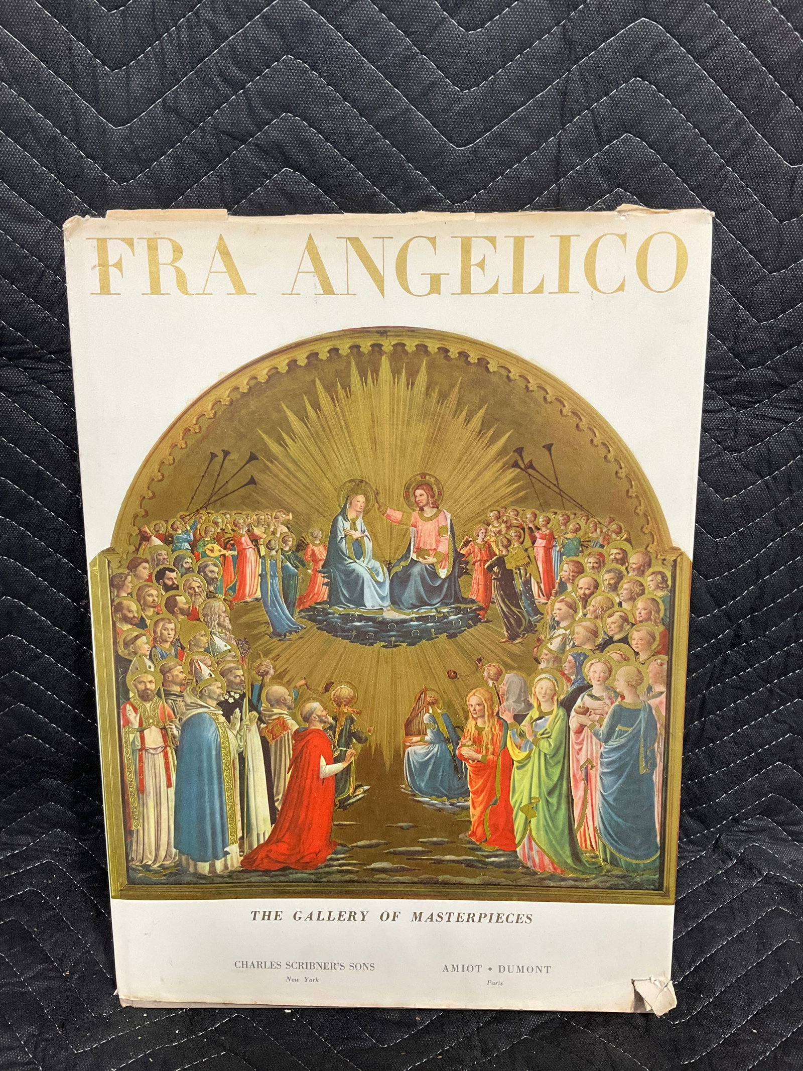 Fra Angelico hardcover art book: Fra Angelico hardcover art book