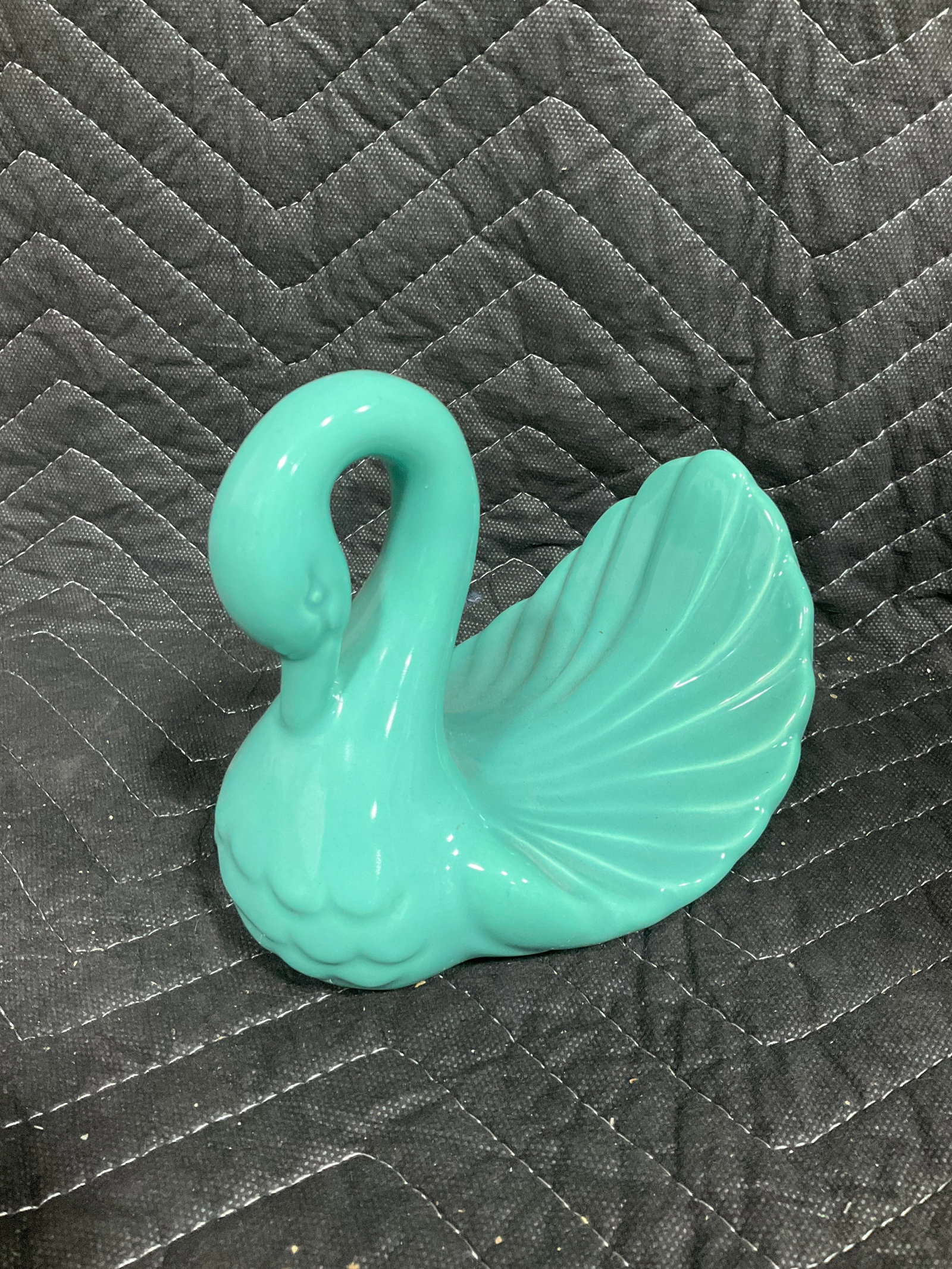 Vintage Andre Richards aqua ceramic swan towel holder(5.5in tall) (1 of 1)