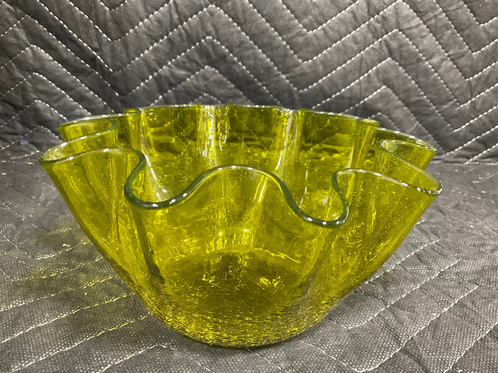Vintage Blenko Art Glass Bowl (3.5in Tall) (1 of 1)