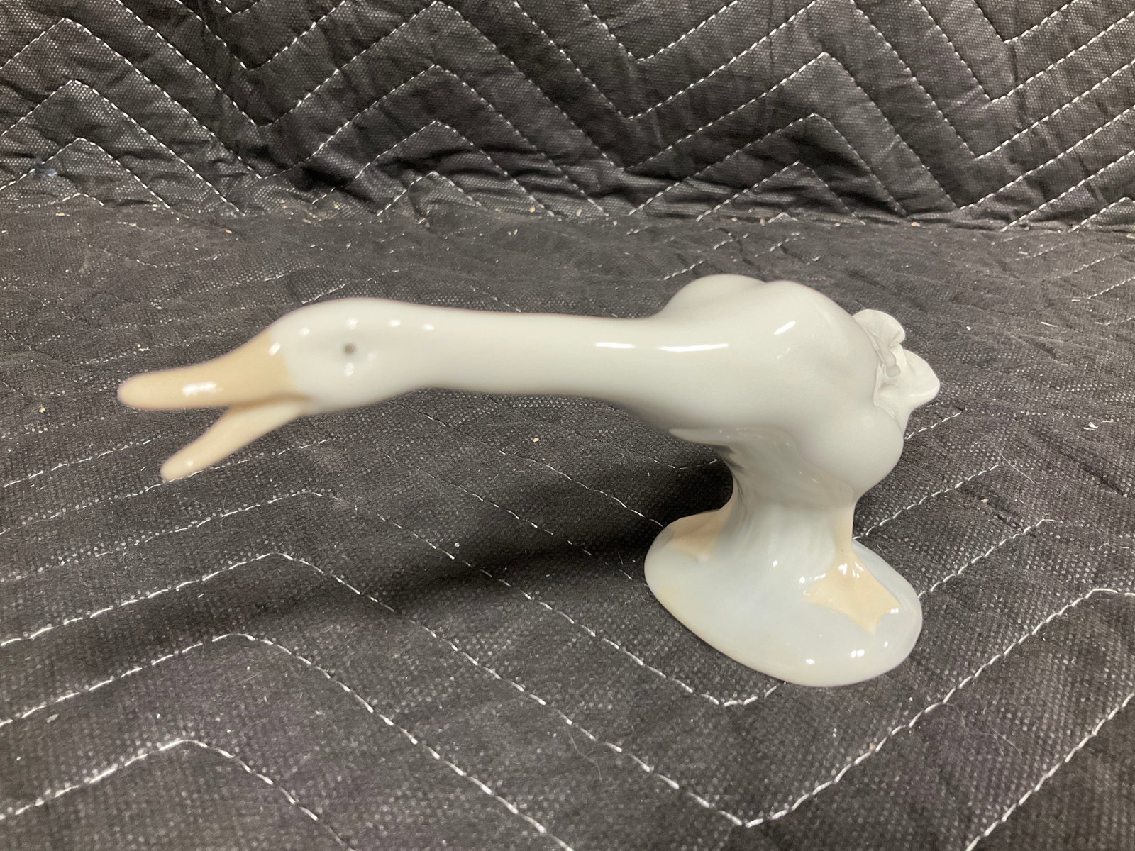 Lladro Ceramic Goose Figure (3in Tall): Lladro Ceramic Goose Figure (3in Tall)