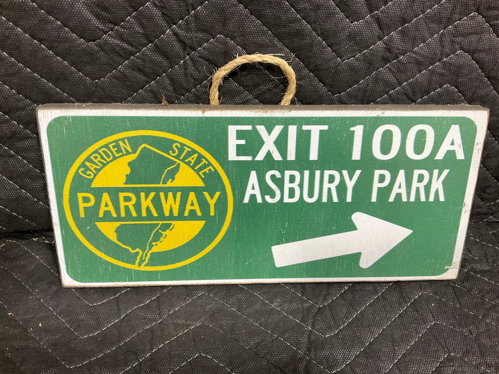 Wooden Garden State Parkway Sign Decor (6inx12in): Wooden Garden State Parkway Sign Decor (6inx12in)