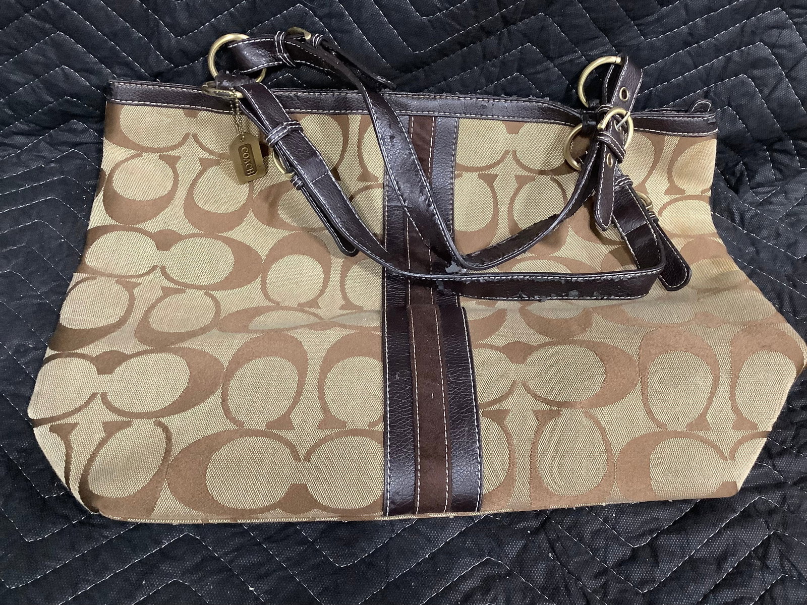 Coach Handbag *unauthenticated* (1 of 1)