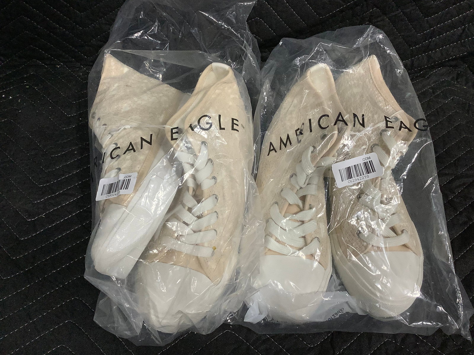 American Eagle sneakers with tags(sizes 8.5,8): American Eagle sneakers with tags(sizes 8.5,8)