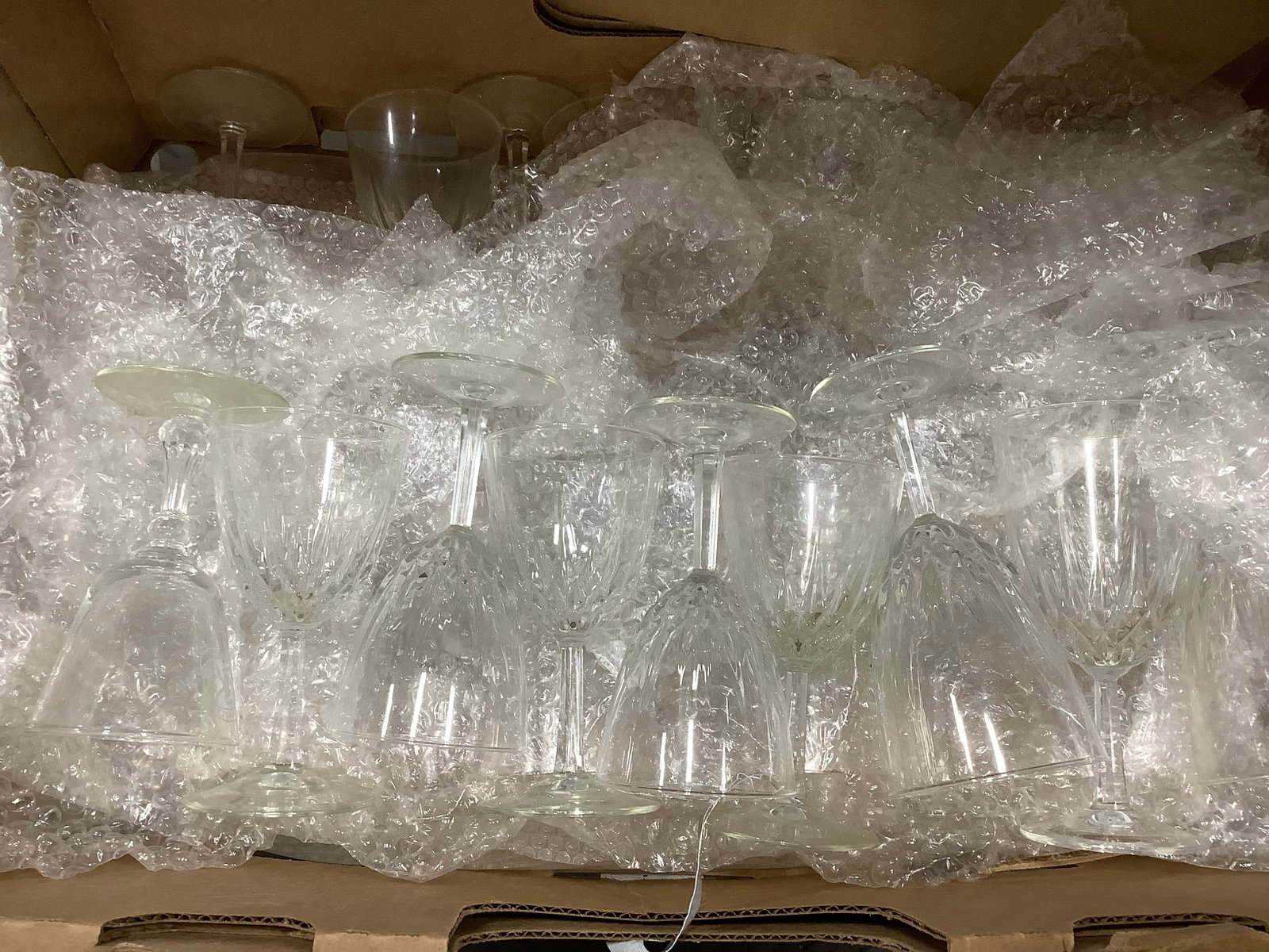 Crystal drinking glasses: Crystal drinking glasses
