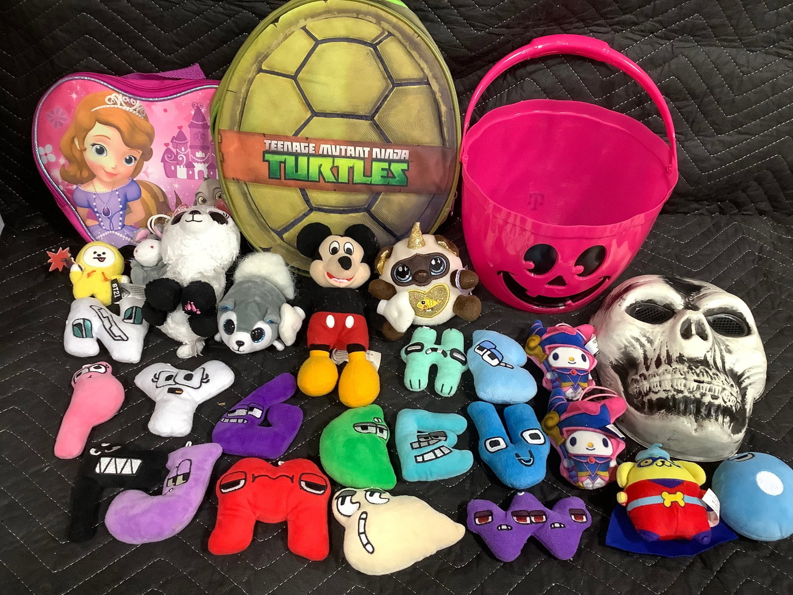 T Mobile spooky basket, childrens bags/dolls, and more: T Mobile spooky basket, childrens bags/dolls, and more