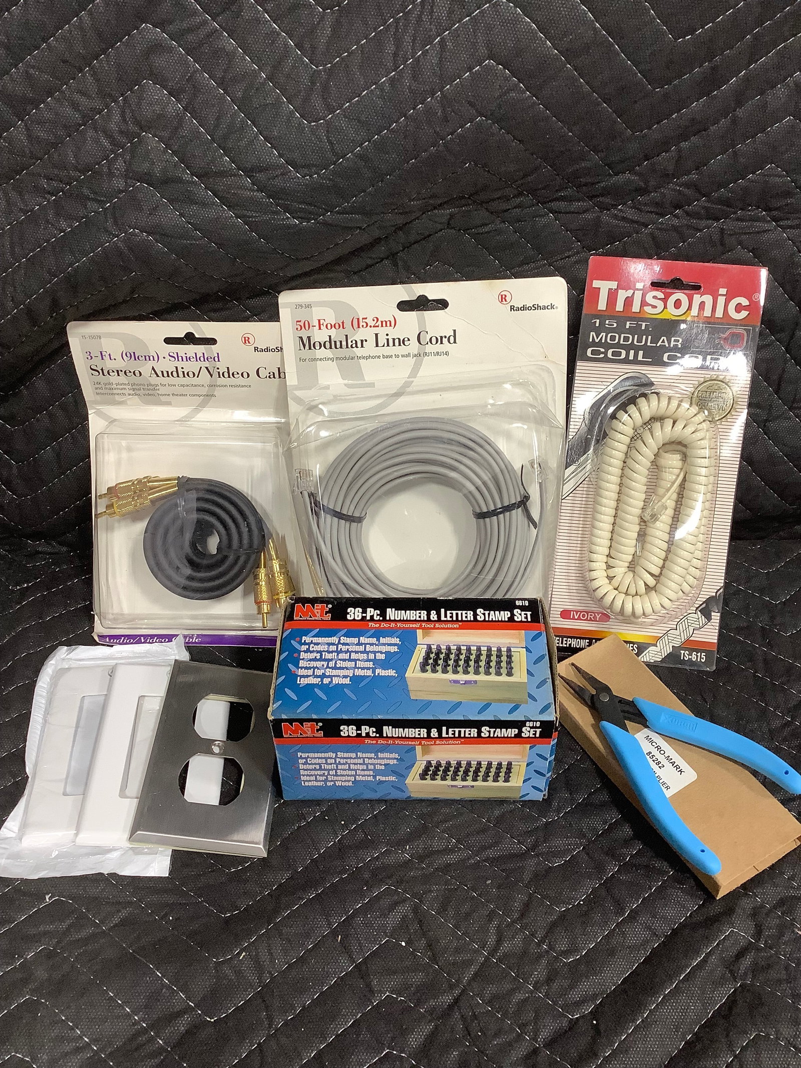 Mit 36 piece stamp set and misc. cables (1 of 1)