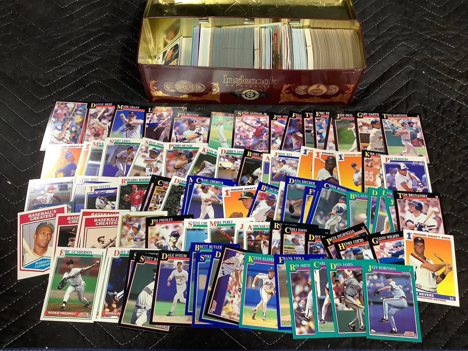 Various sports cards: Various sports cards