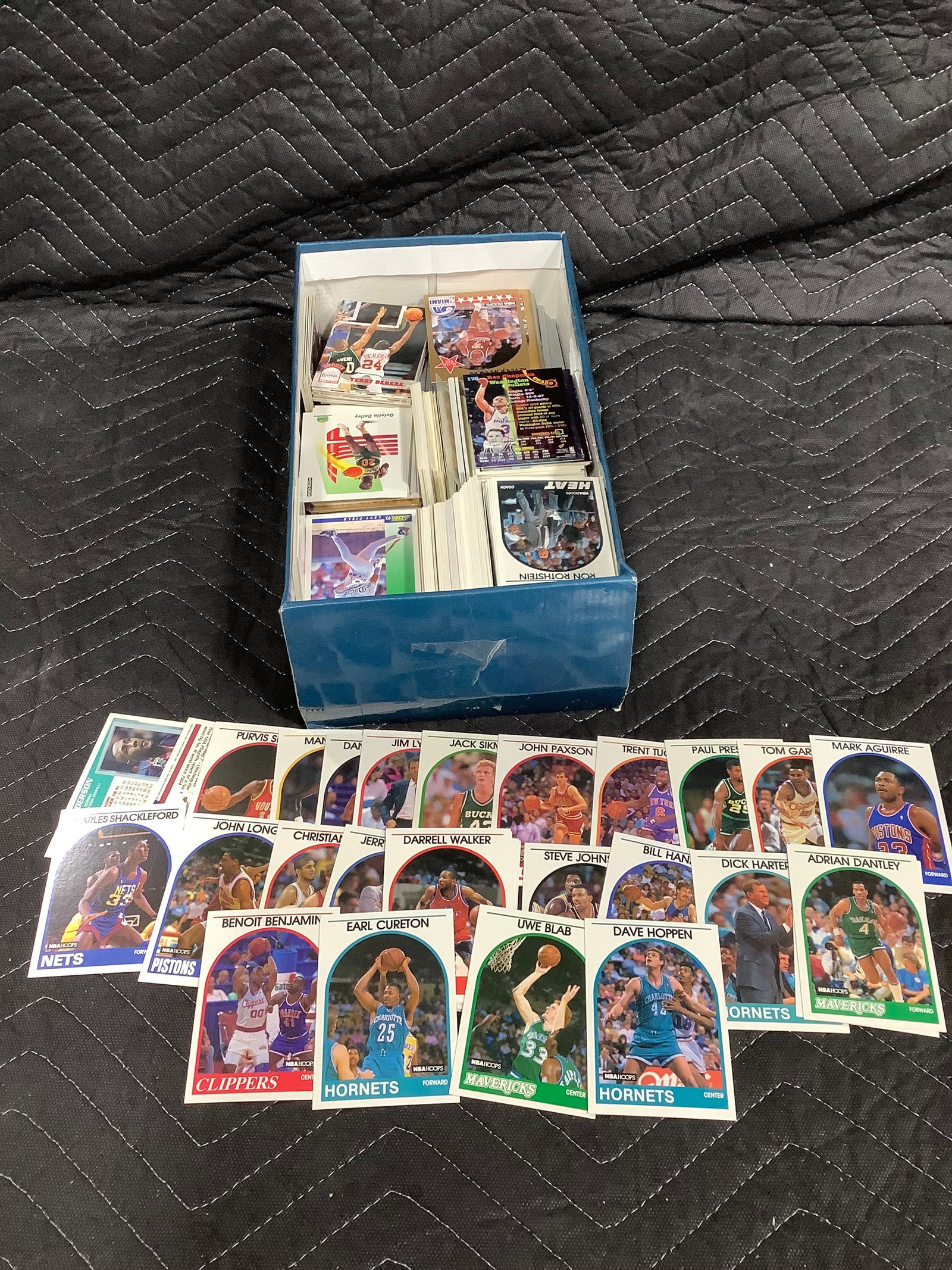 Various sports cards (1 of 1)