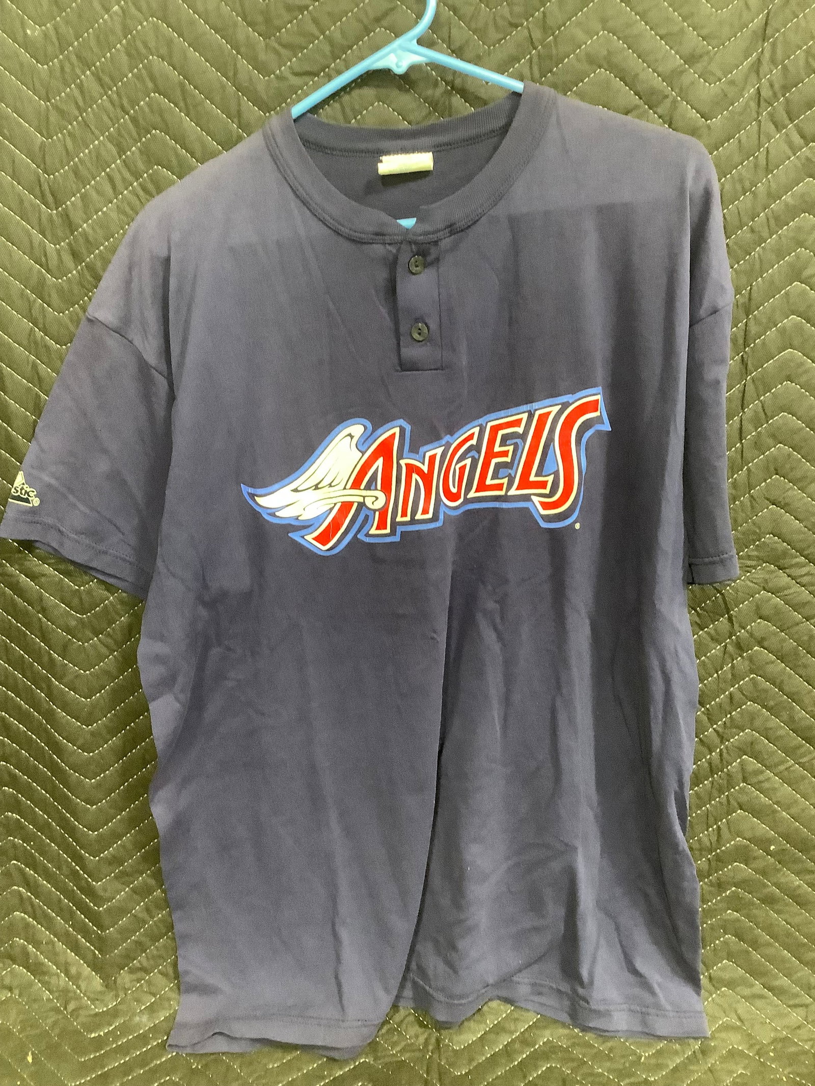 Angels Tshirt (Size: XL) (1 of 1)