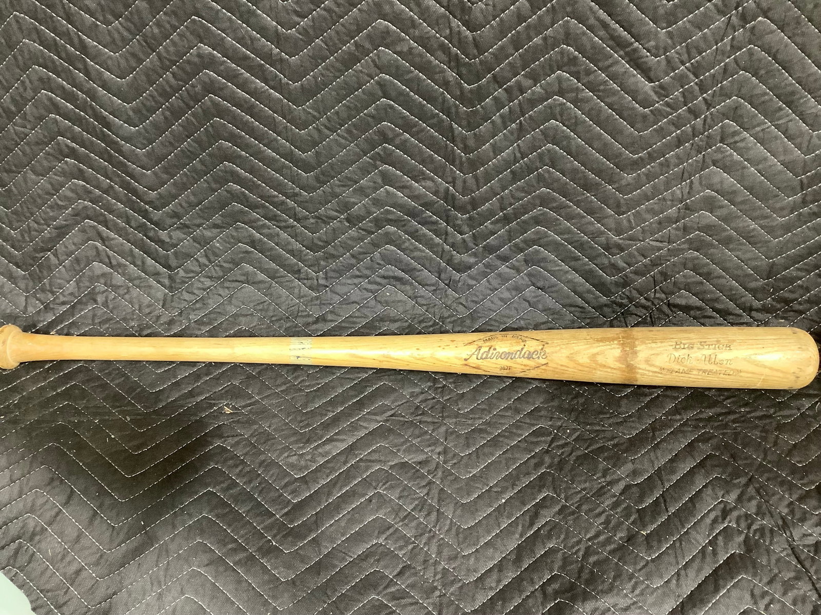Vintage Adirondack Big Stick Dick Allen Bat (1 of 1)