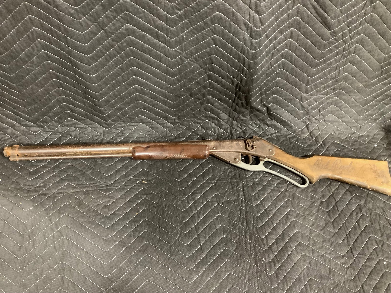 Red Ryder BB Gun (1 of 1)