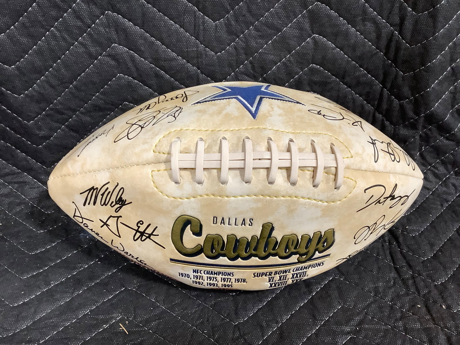 Dallas Cowboys Signed Football: Dallas Cowboys Signed Football