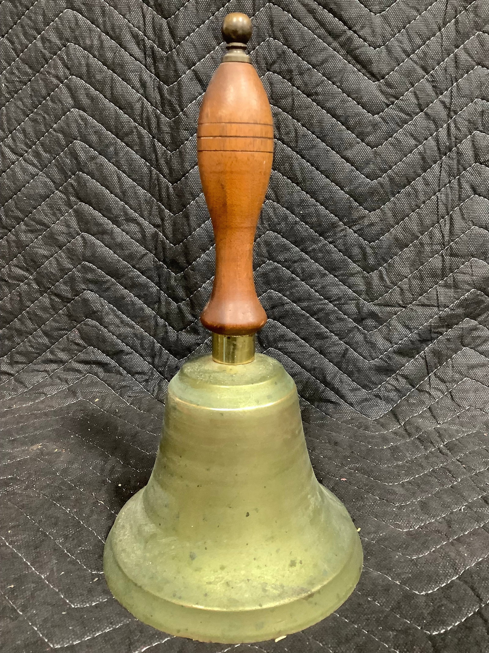 Vintage Brass Handbell (11.5in Tall): Vintage Brass Handbell (11.5in Tall)