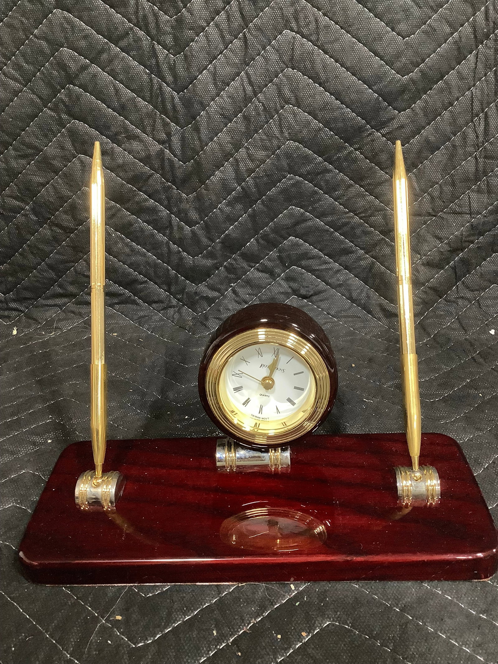 Danbury Clock Co. executive desk set (1 of 1)