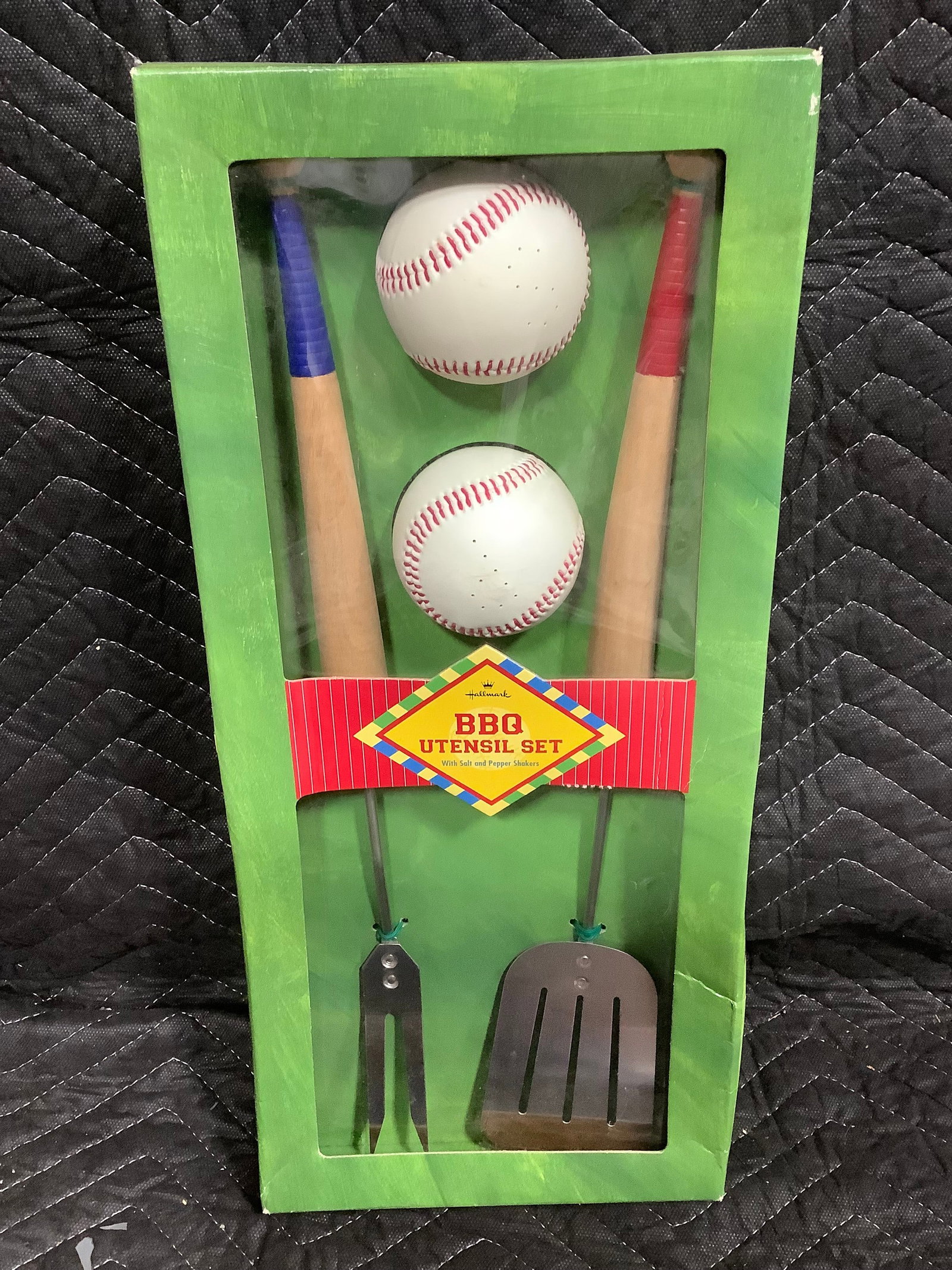 Hallmark BBQ Utensil Set *new in box* (1 of 1)
