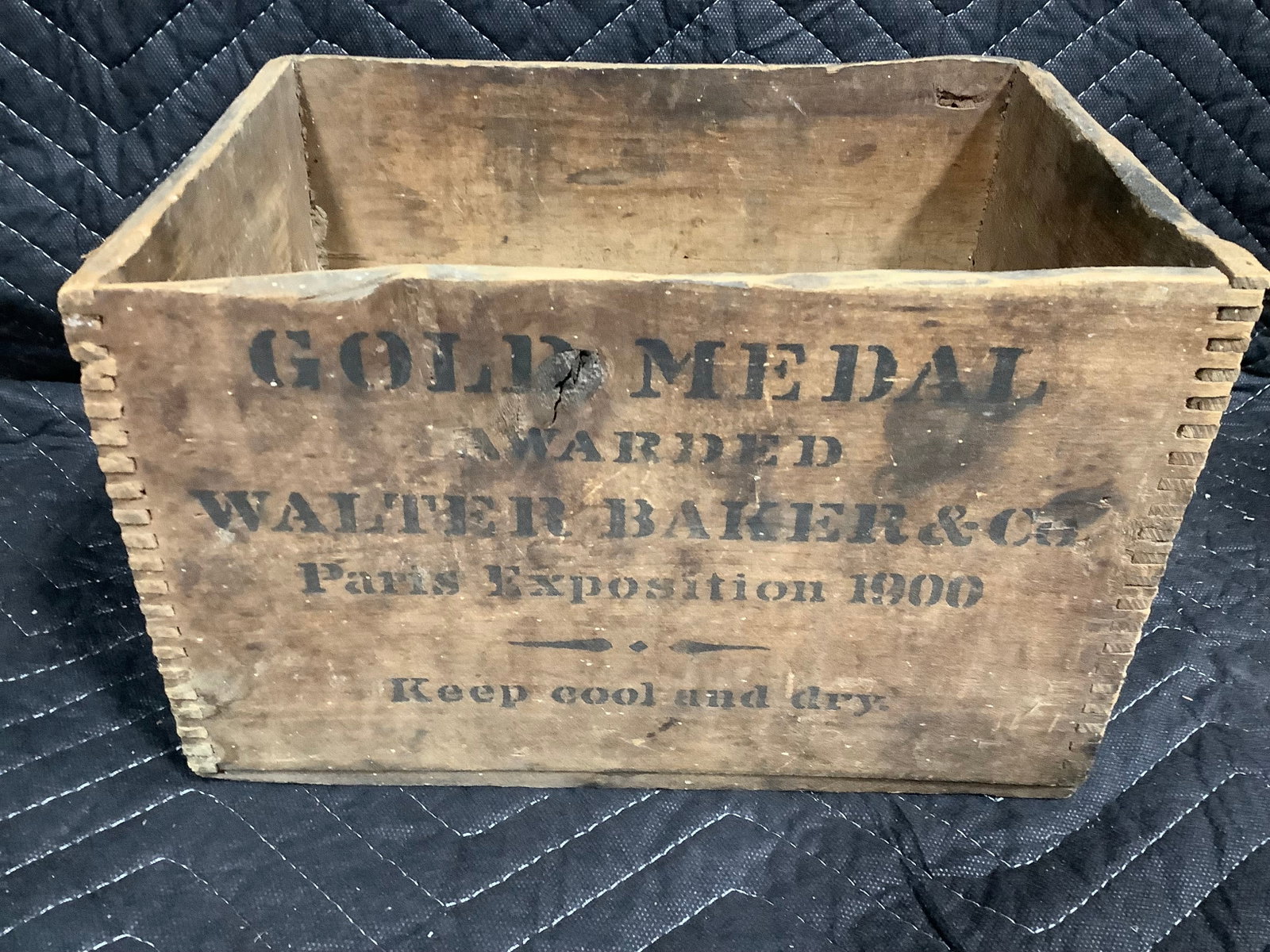 Vintage Walter Baker & Co Crate(7inx11inx7.5in): Vintage Walter Baker & Co Crate(7inx11inx7.5in)