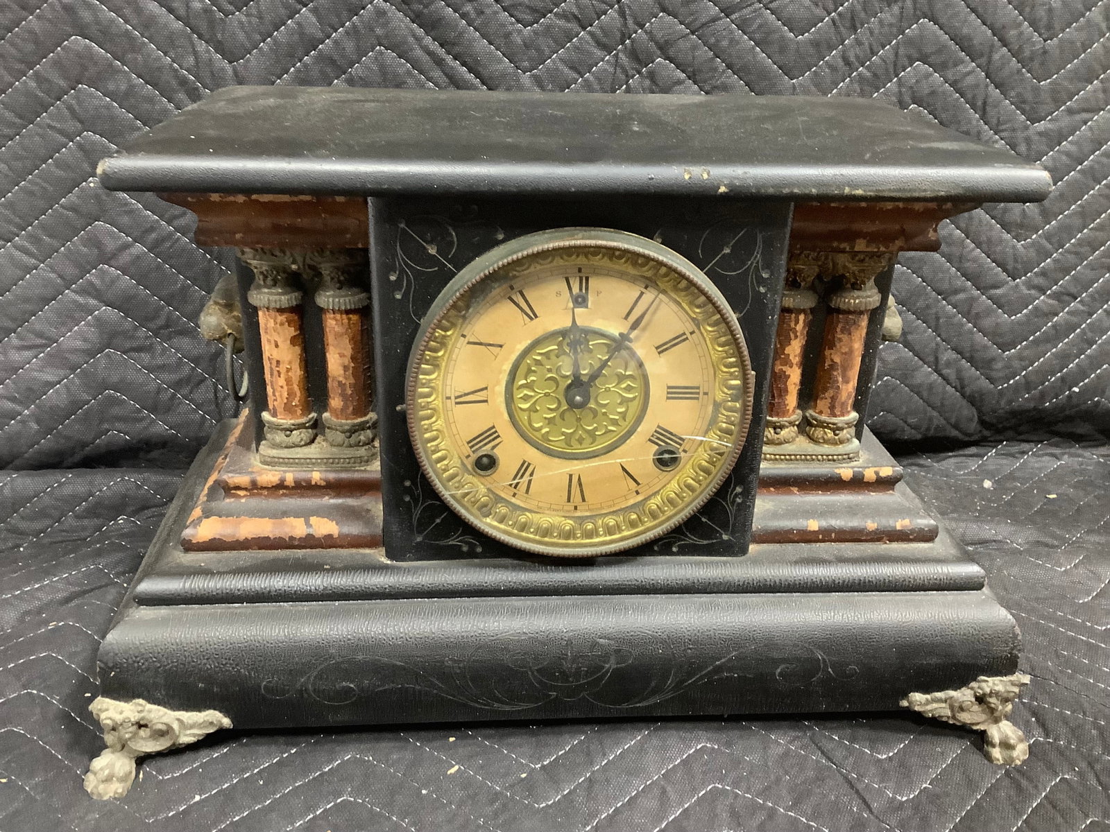 Vintage Gilbert Mantle Clock *crack in front* (11inx17inx7in) (1 of 1)