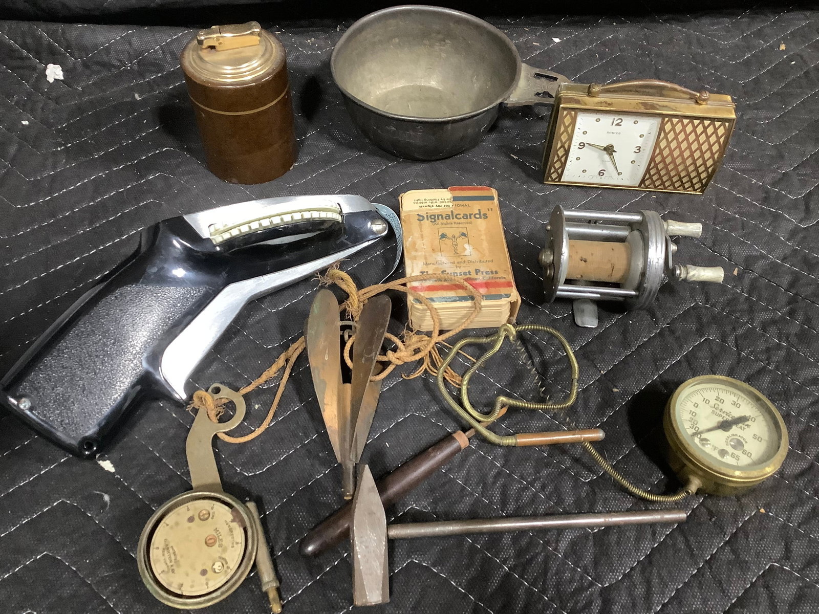 Vintage Lighter, Stopwatch, and more: Vintage Lighter, Stopwatch, and more