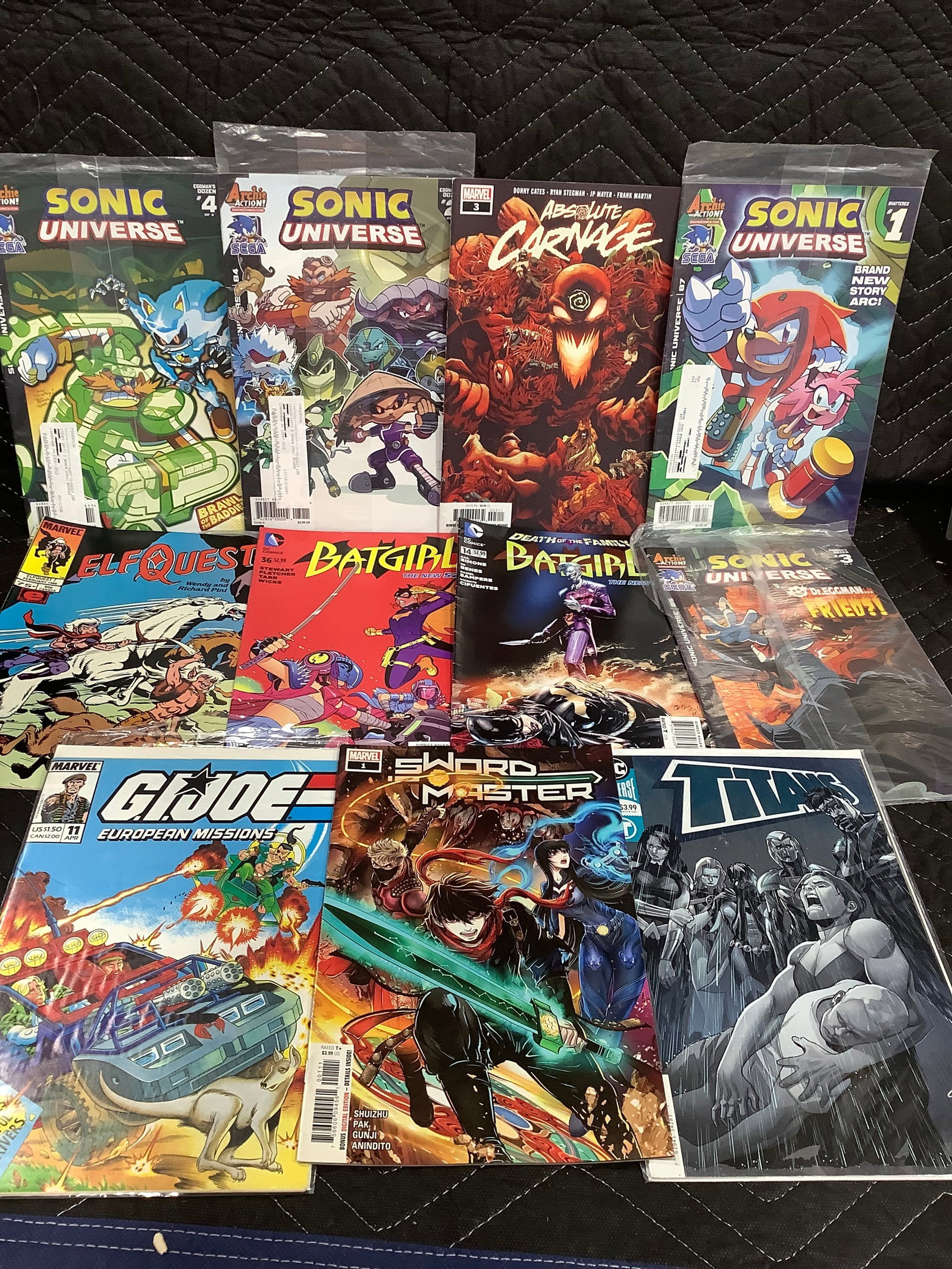 Vintage Comics (1 of 1)