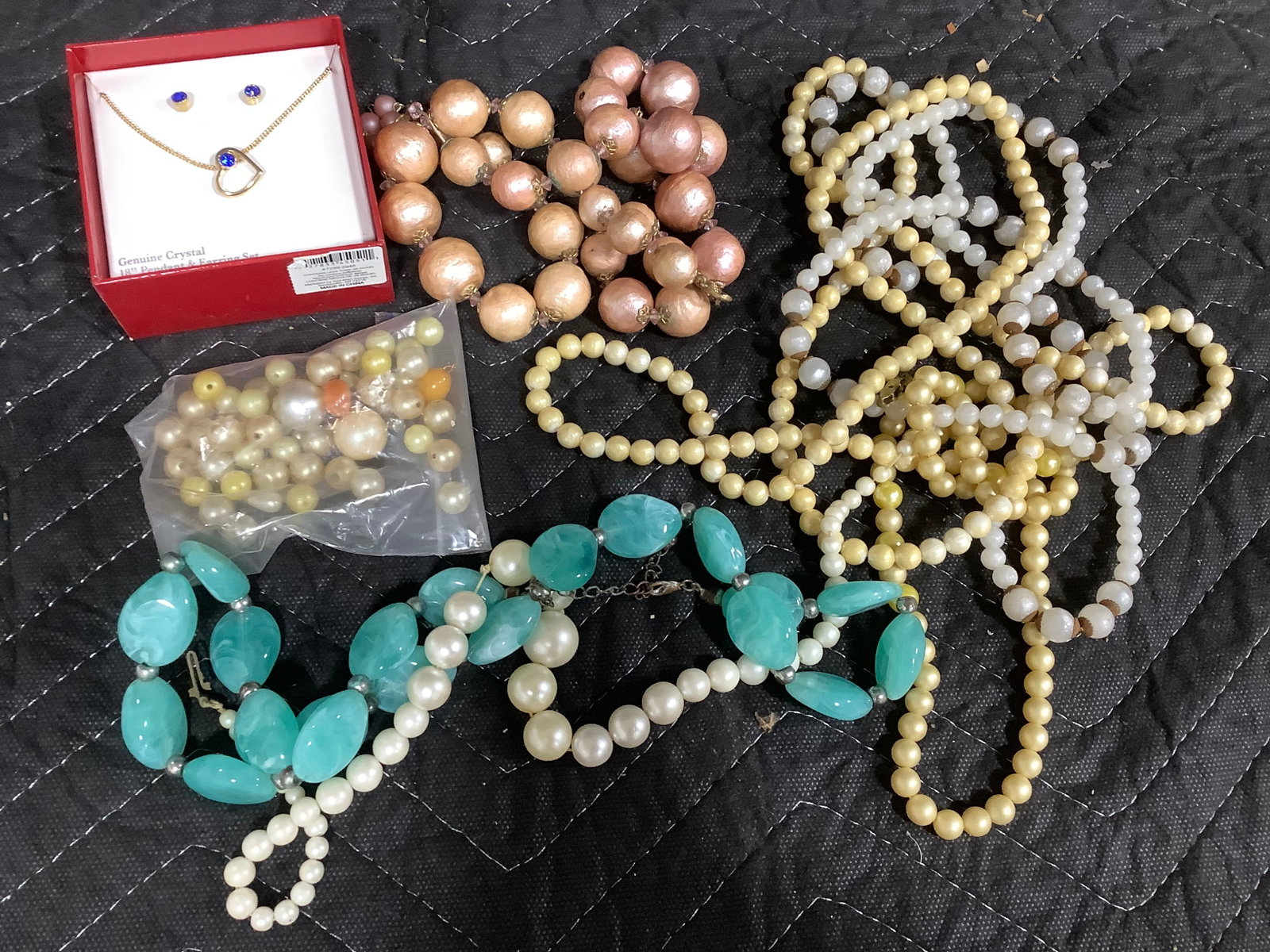 1950s Necklaces: 1950s Necklaces