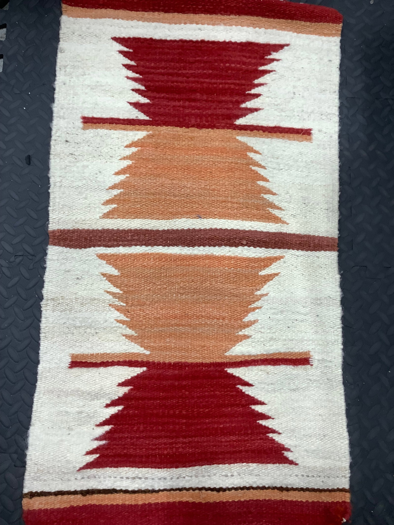 Hand Woven Chimayo Style Rug (20inx35in): Hand Woven Chimayo Style Rug (20inx35in)