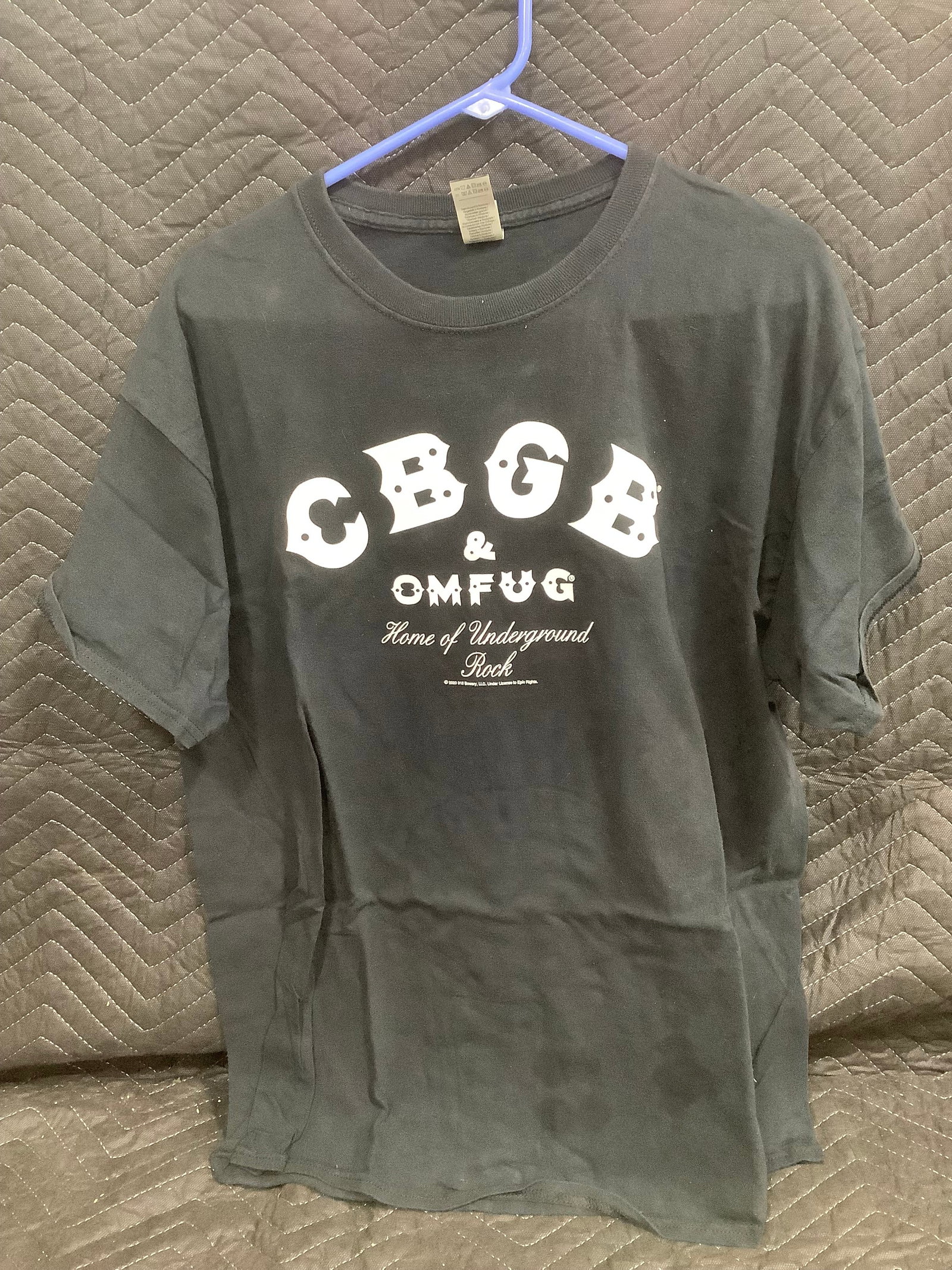 CBGB tshirt(XL-hole in shirt): CBGB tshirt(XL-hole in shirt)