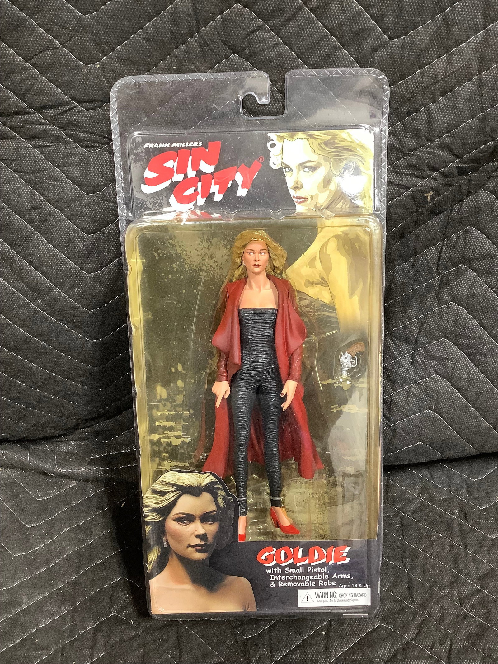 Goldie Sin City collectible figure*new in package*: Goldie Sin City collectible figure*new in package*