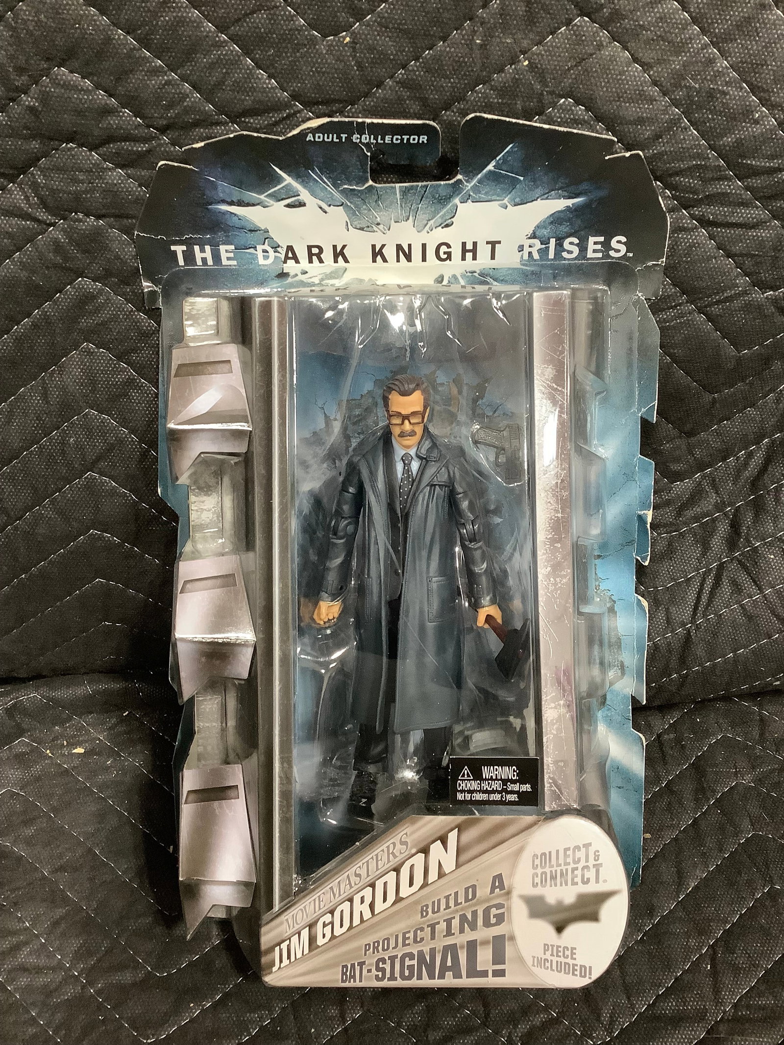 Jim Gordon the Dark Knight Rises collectible figure*new in package*: Jim Gordon the Dark Knight Rises collectible figure*new in package*