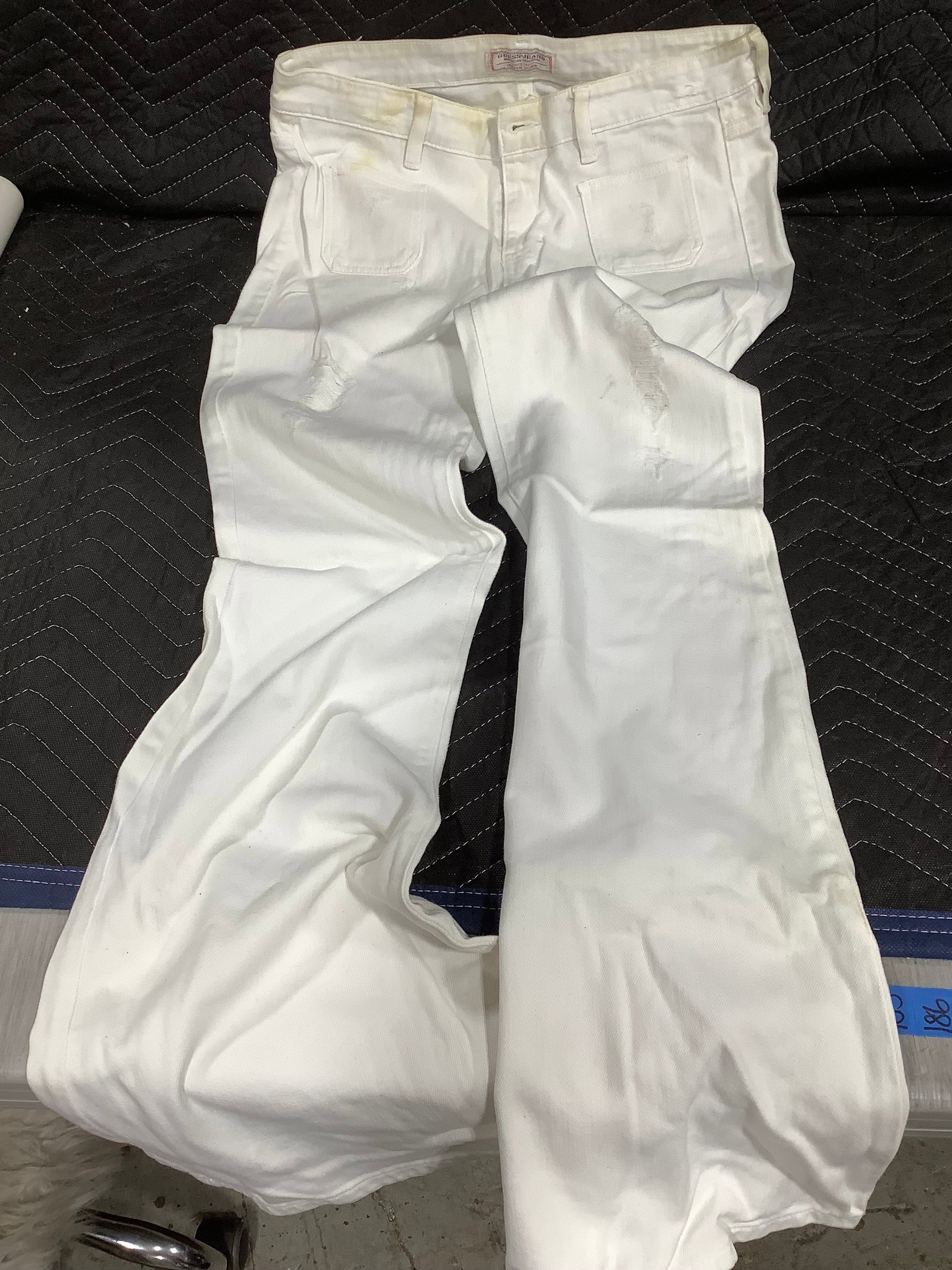 Guess jeans(size 28) (1 of 1)