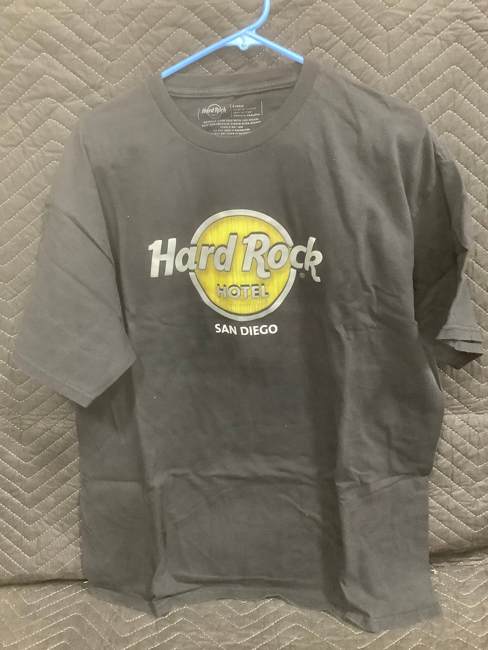 Hard Rock Hotel casino shirt(XL): Hard Rock Hotel casino shirt(XL)