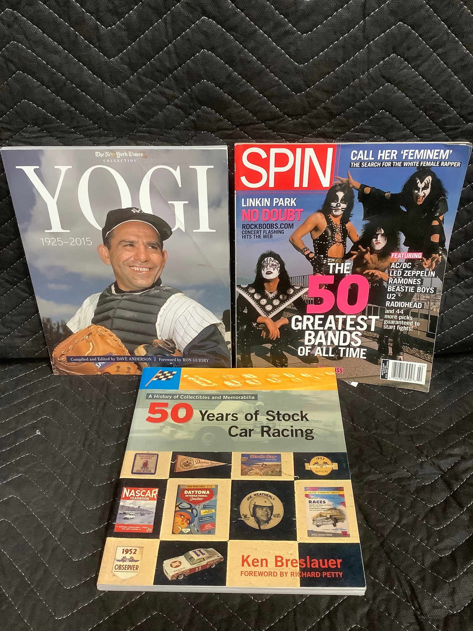 Various magazines (1 of 1)