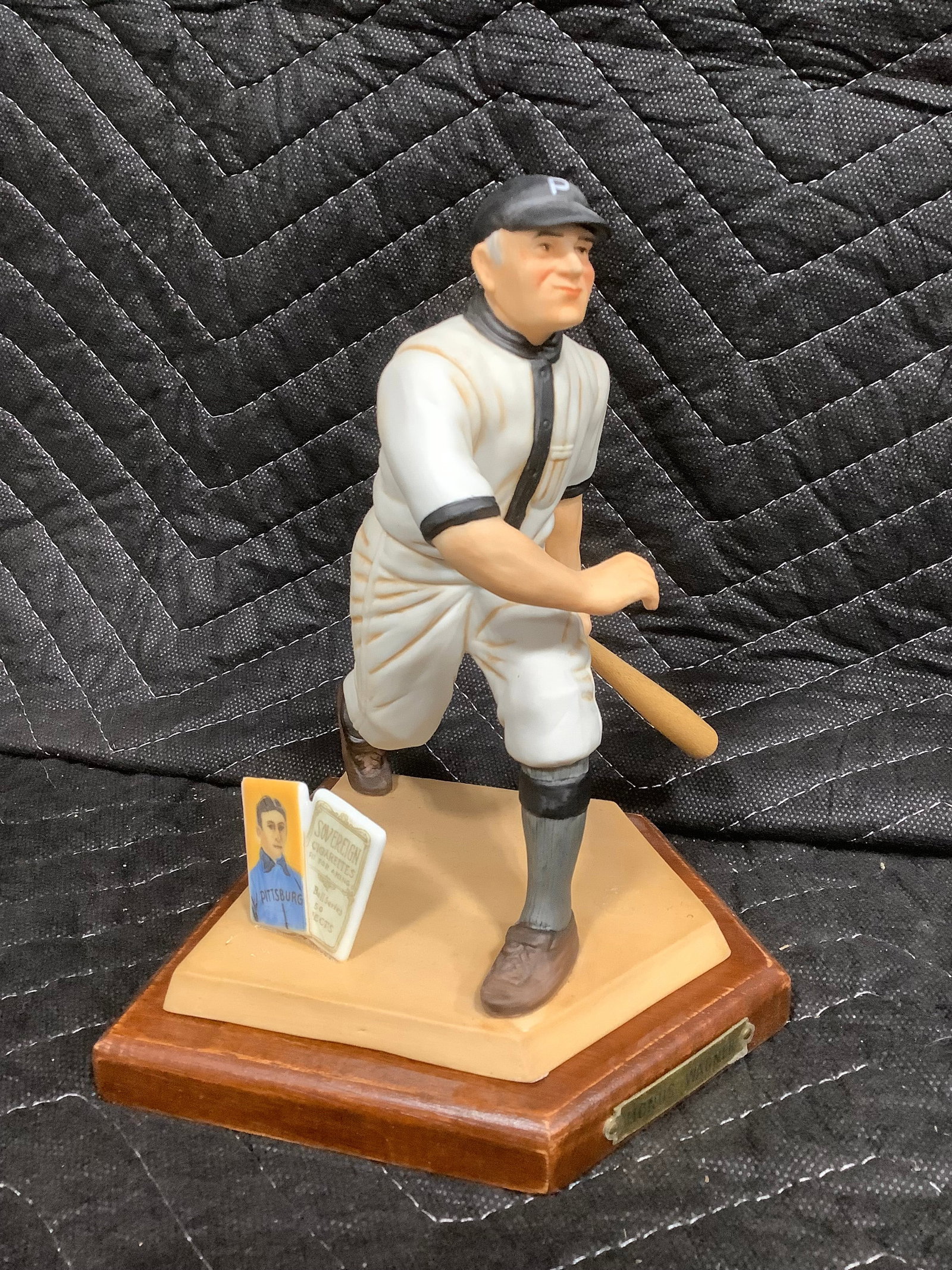 Honus Wagner collectible figure(not attached to stand-7.5in tall): Honus Wagner collectible figure(not attached to stand-7.5in tall)