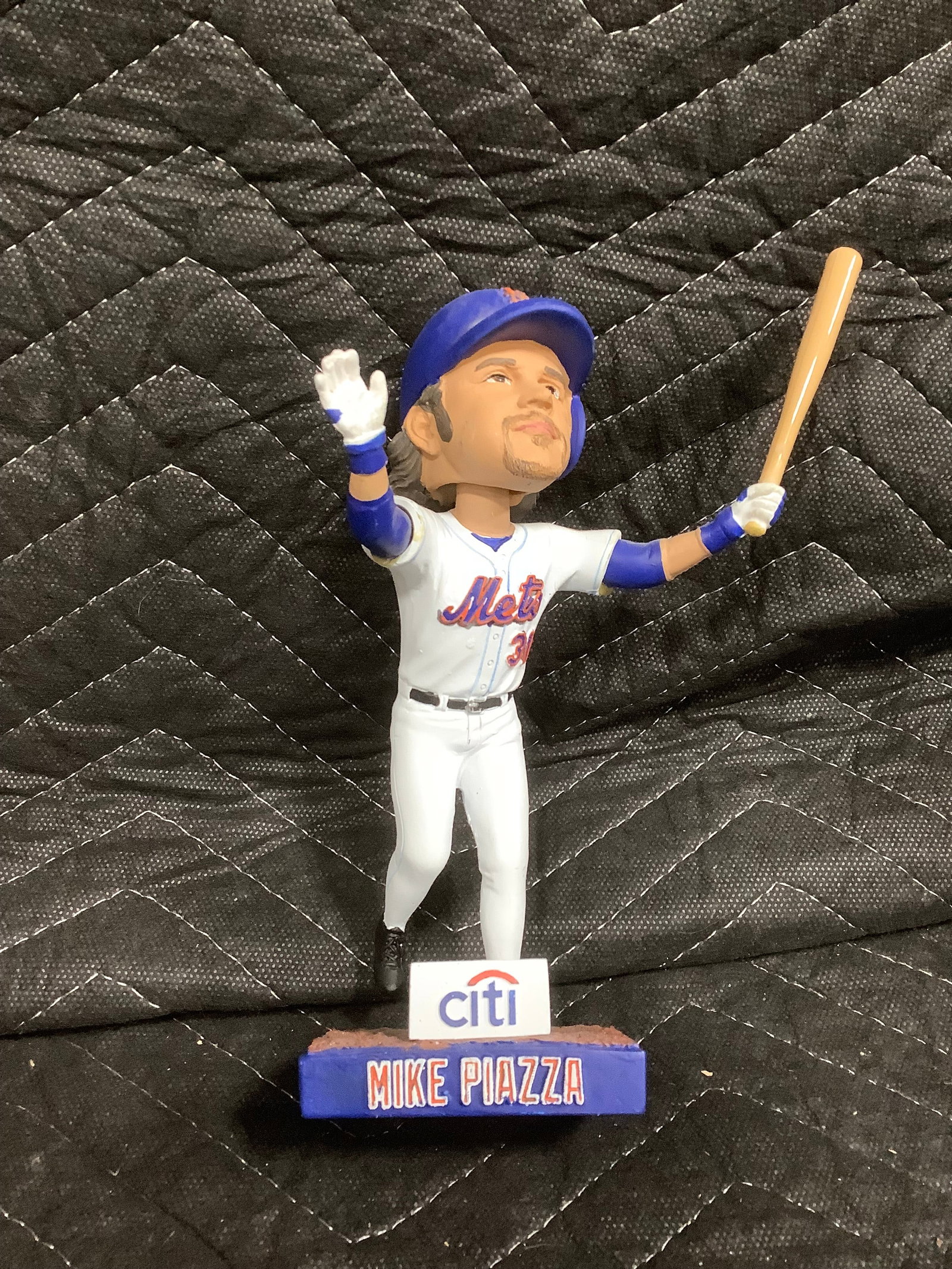 Mike Piazza collectible bobblehead(7.5in tall): Mike Piazza collectible bobblehead(7.5in tall)