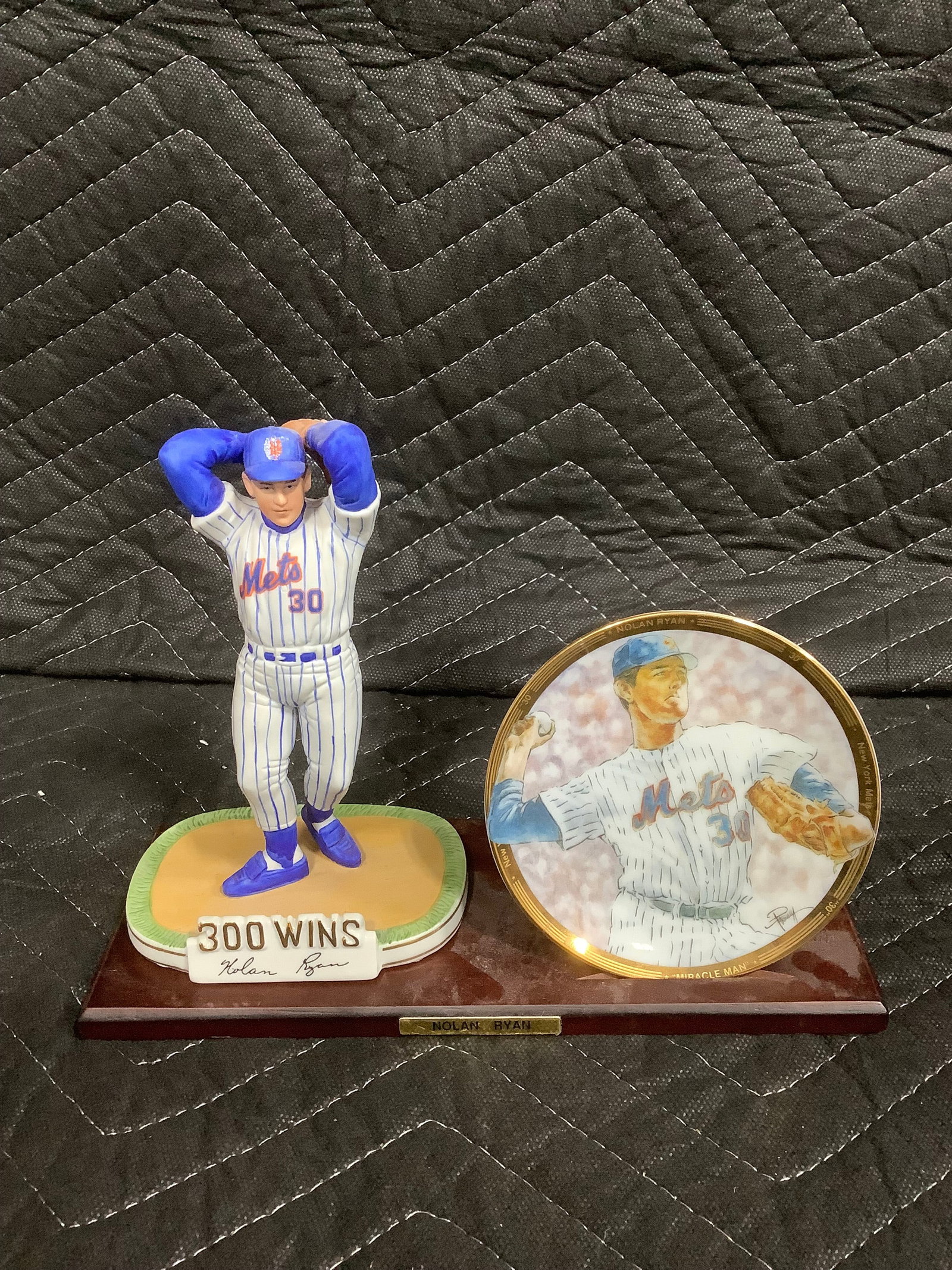 Nolan Ryan collectible figure and miniature plate on display stand(7in tall): Nolan Ryan collectible figure and miniature plate on display stand(7in tall)
