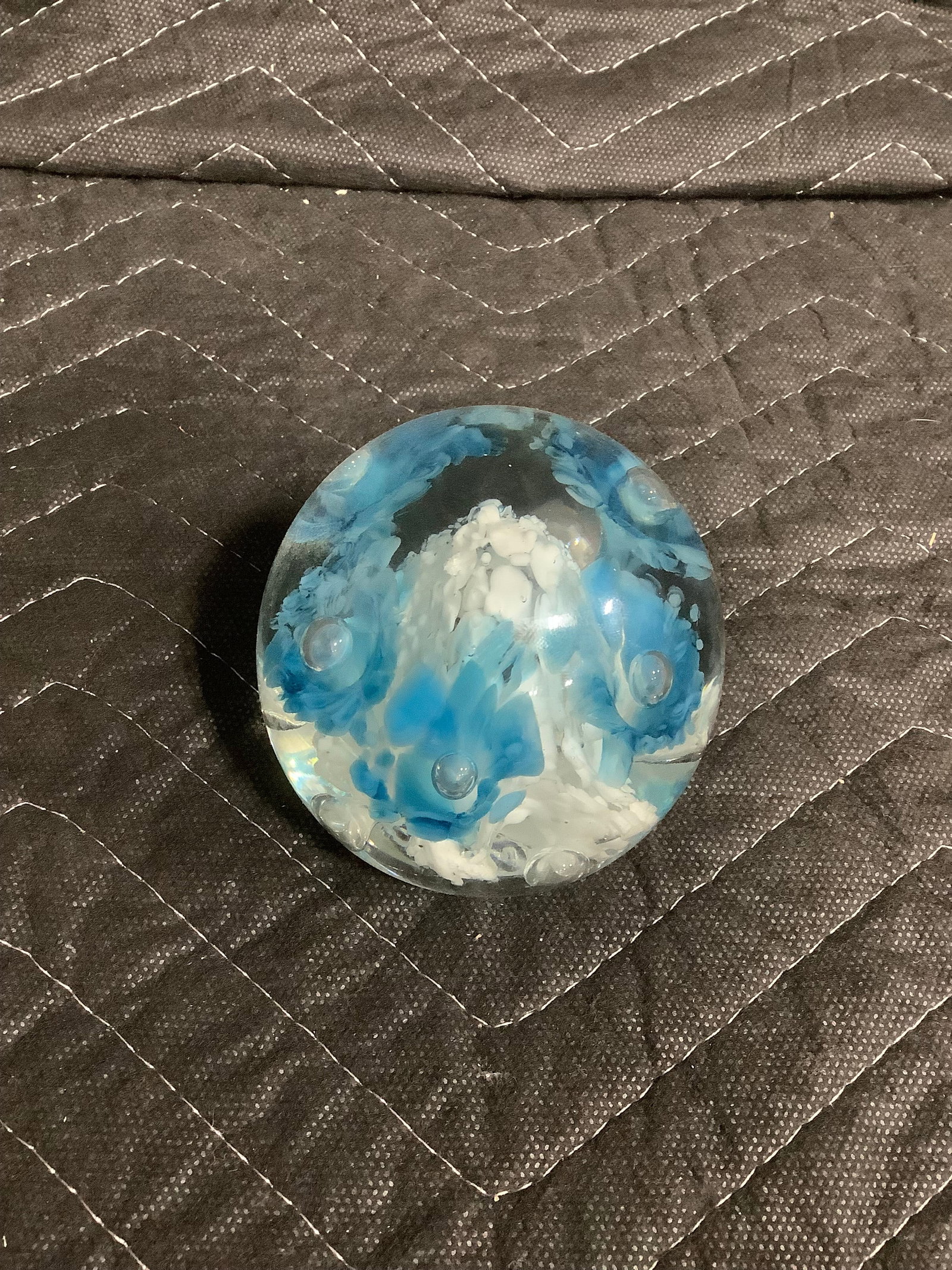 Vintage Monte Dunlavy art glass paperweight(3in tall) (1 of 1)