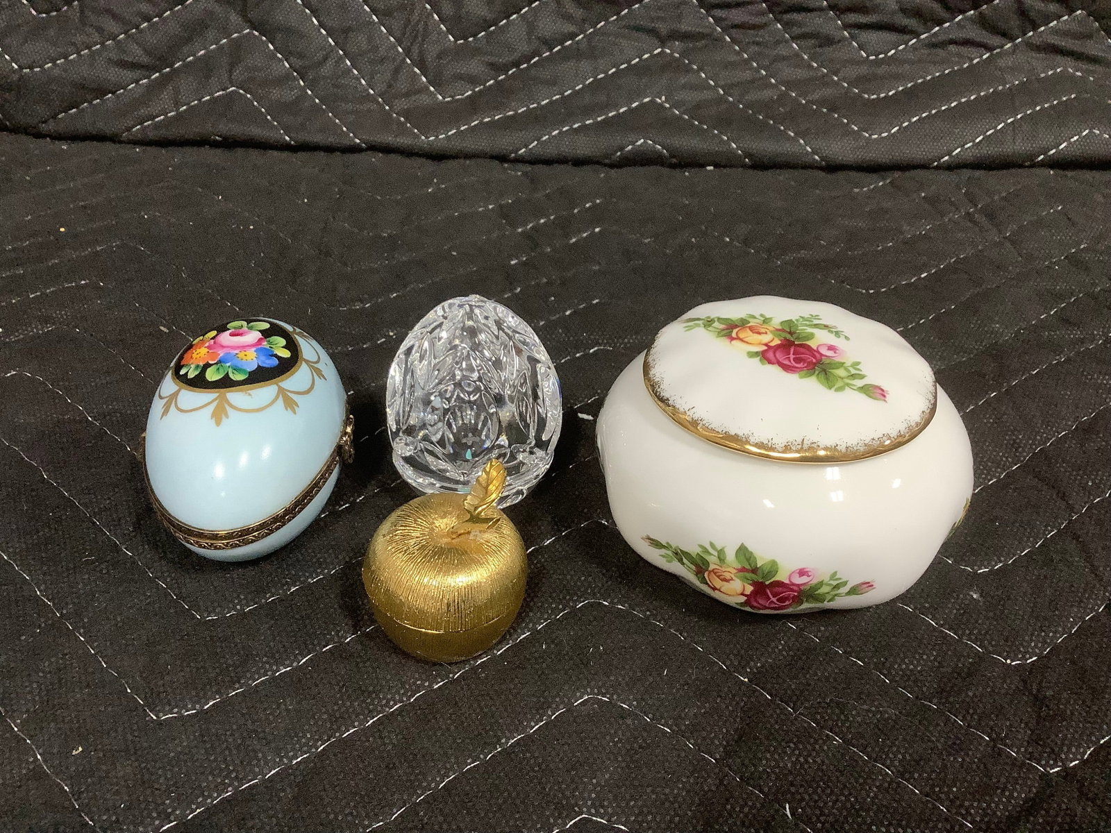 Vintage trinket boxes: Vintage trinket boxes