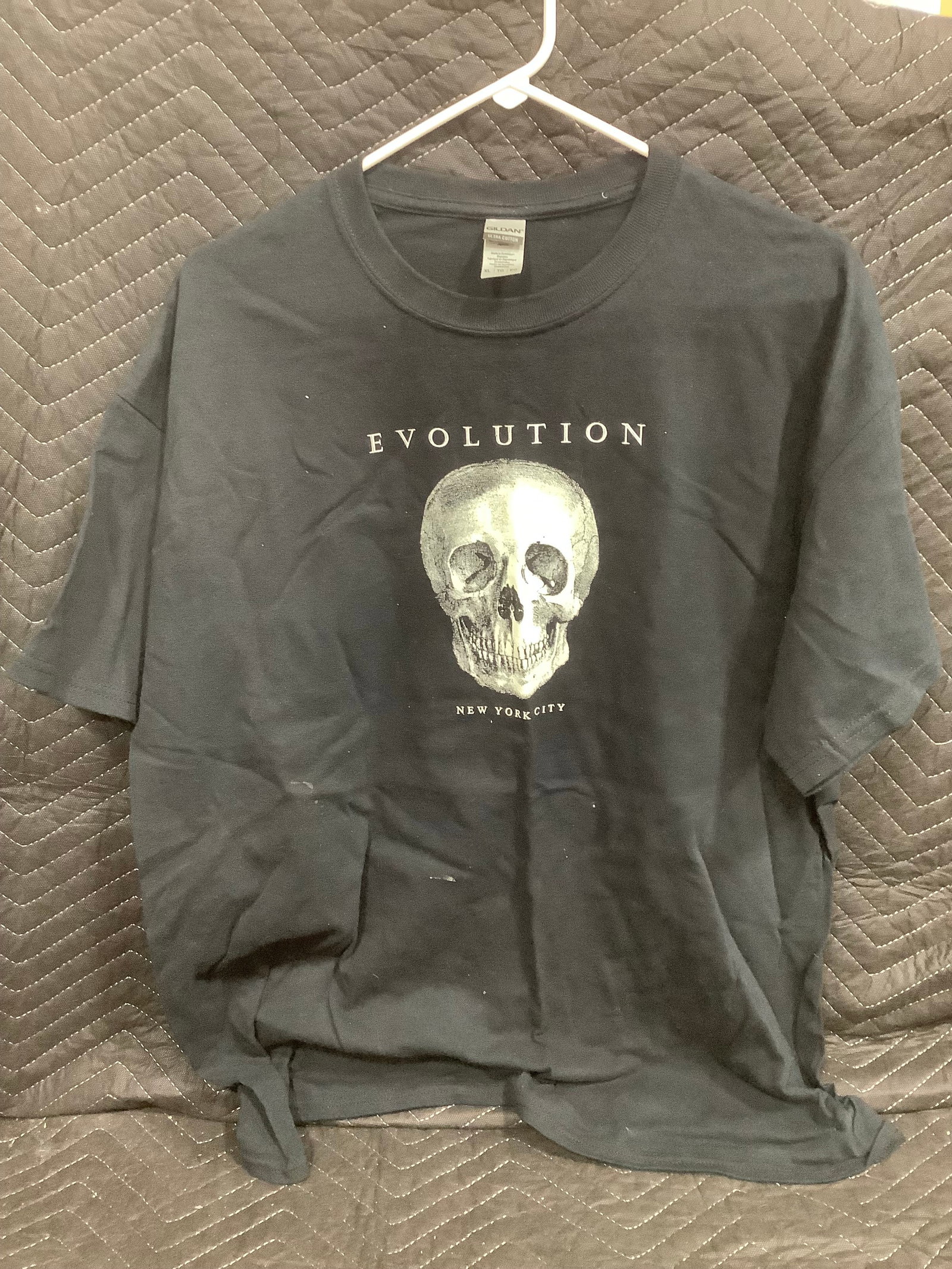 Evolution New York City tshirt(XL): Evolution New York City tshirt(XL)