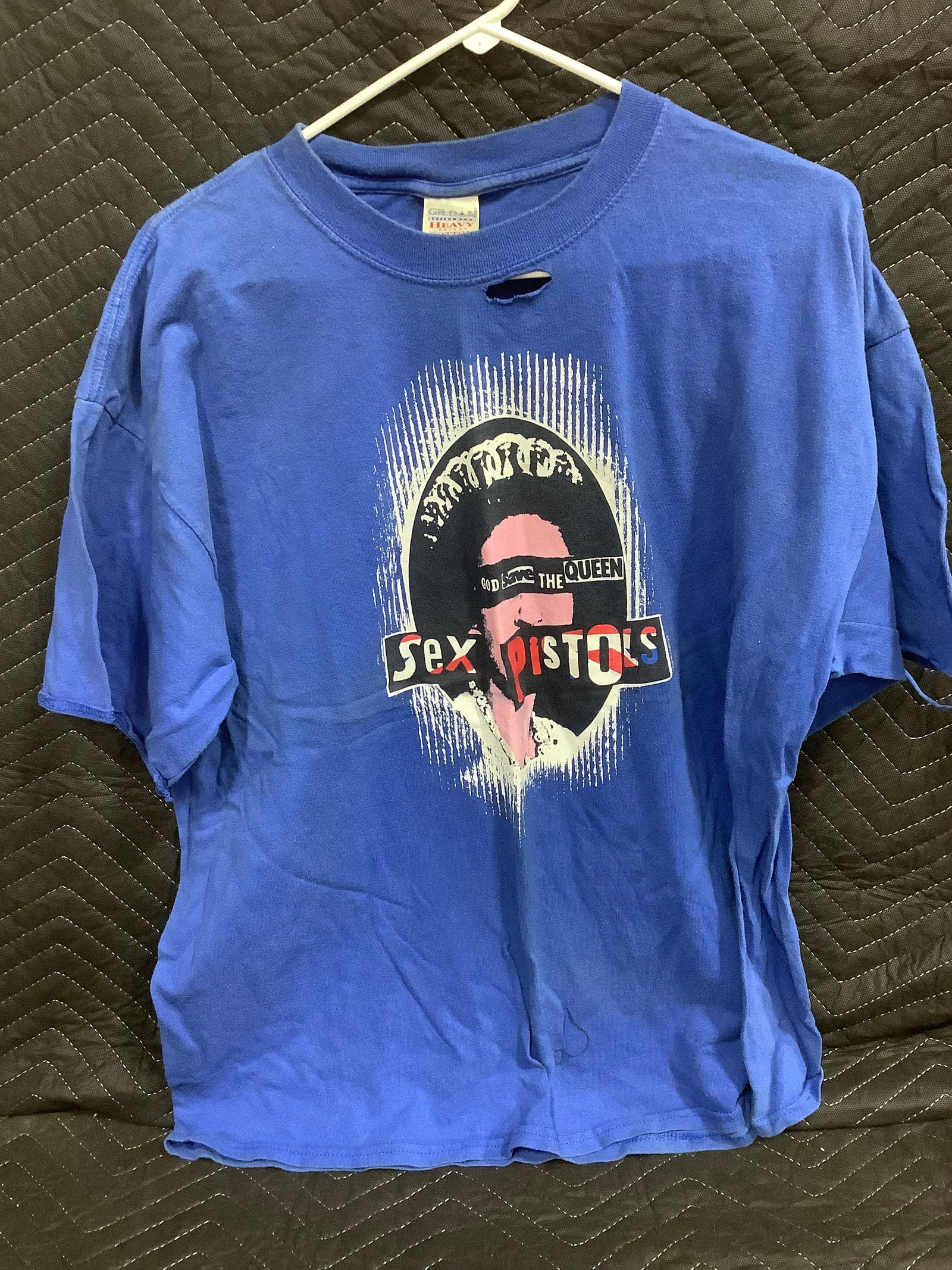 Sex Pistols tshirt(has holes in it-XL): Sex Pistols tshirt(has holes in it-XL)
