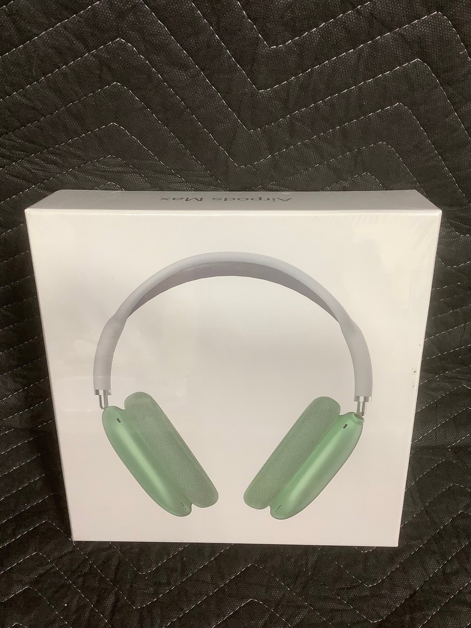 Airpods Max headphones*sealed*: Airpods Max headphones*sealed*