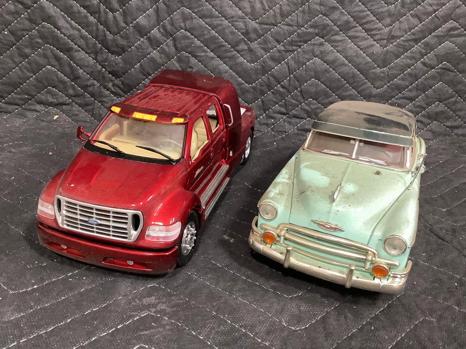 Vintage Car Diecast Models (1 of 1)